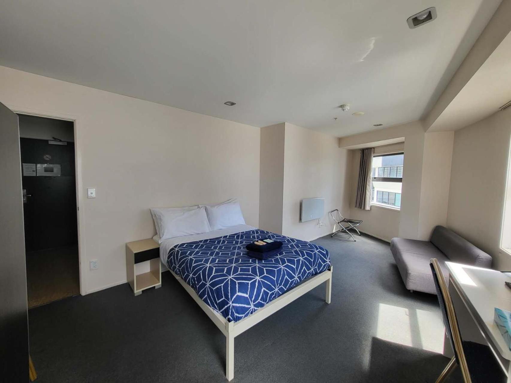 Studio Apartment One Double Bed,1544042530:JPEG