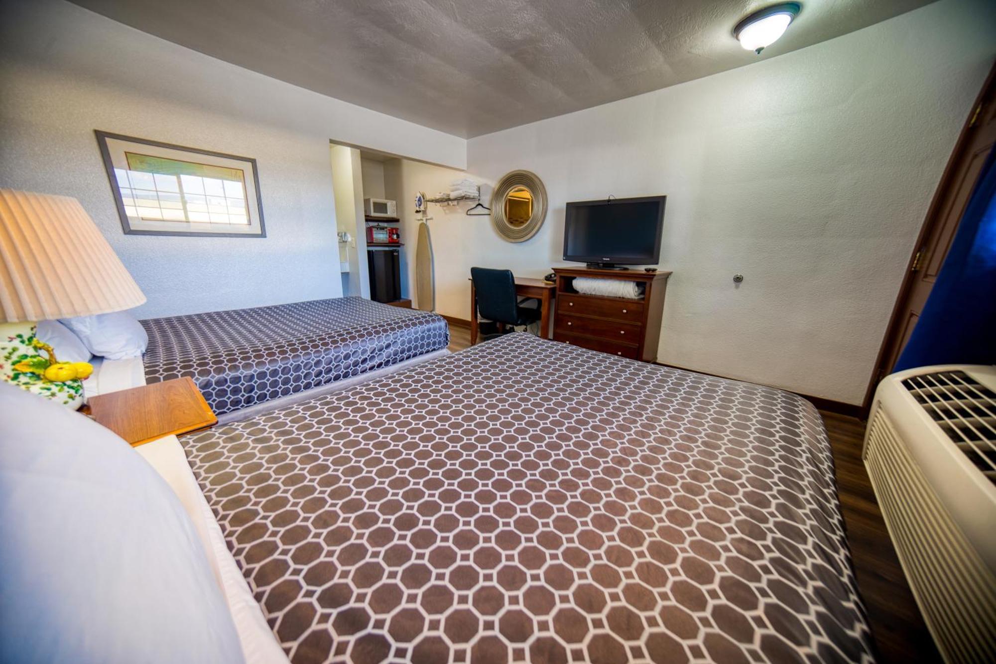 Standard Double Room Two Double Beds