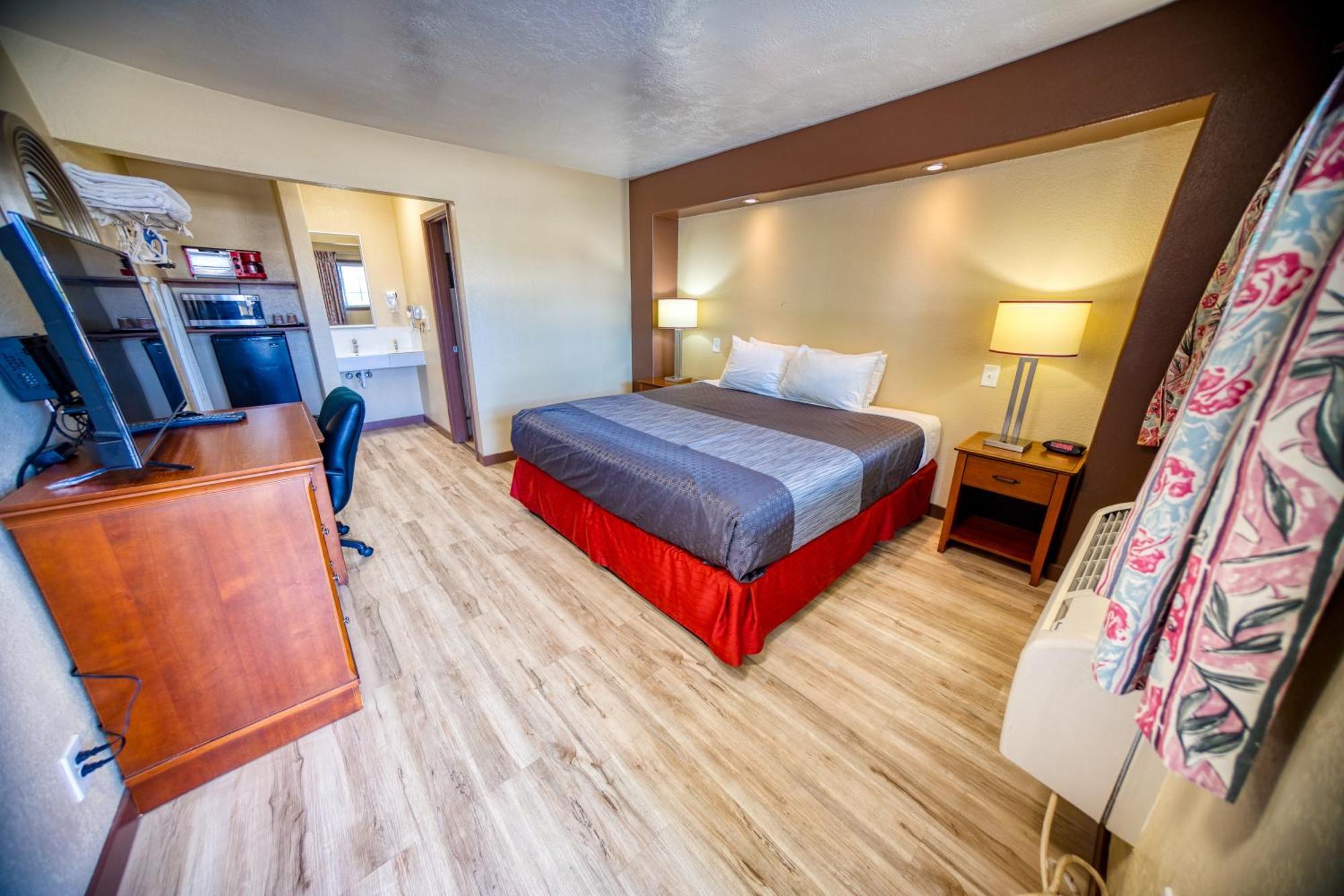Standard King Room