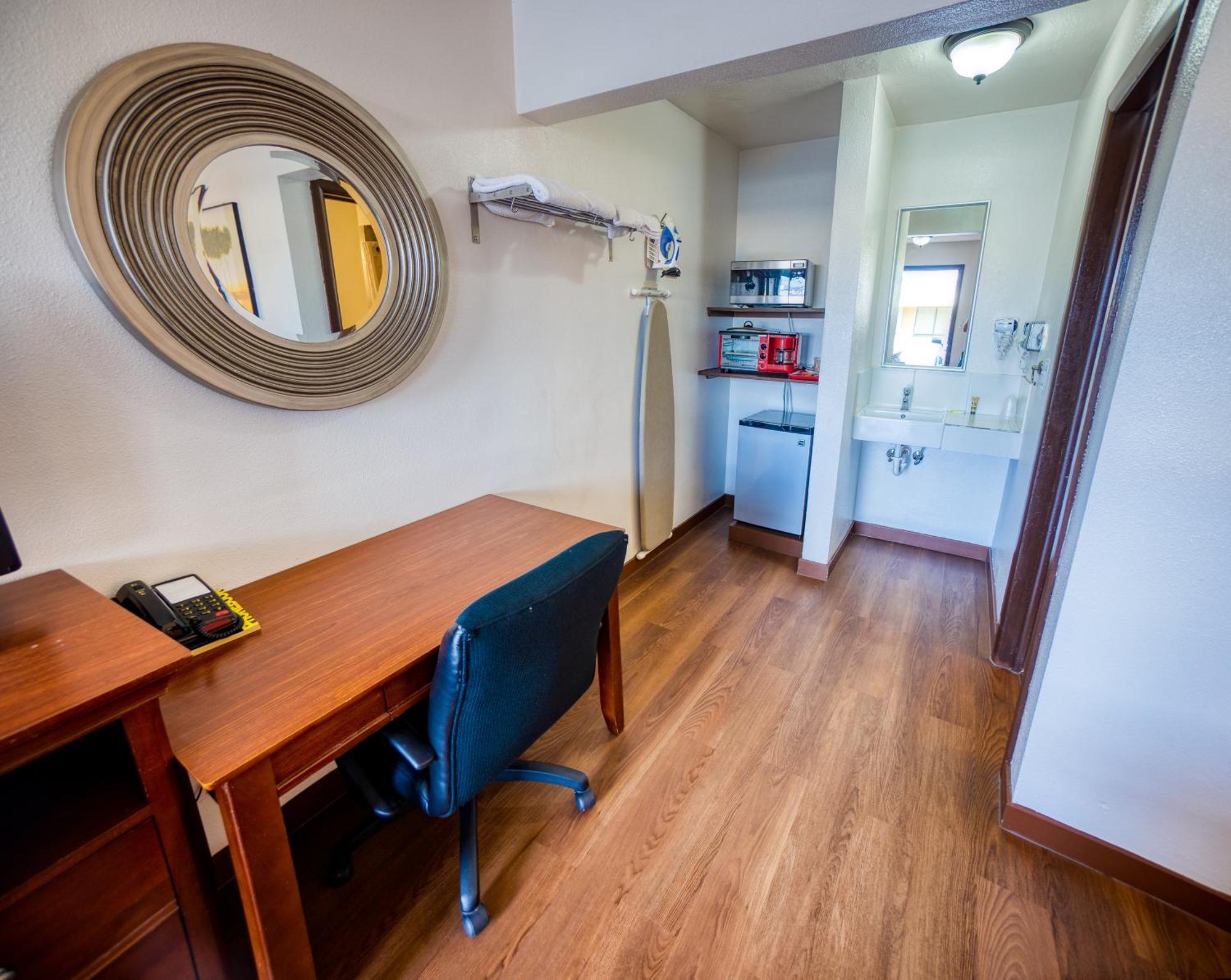 Standard King Room