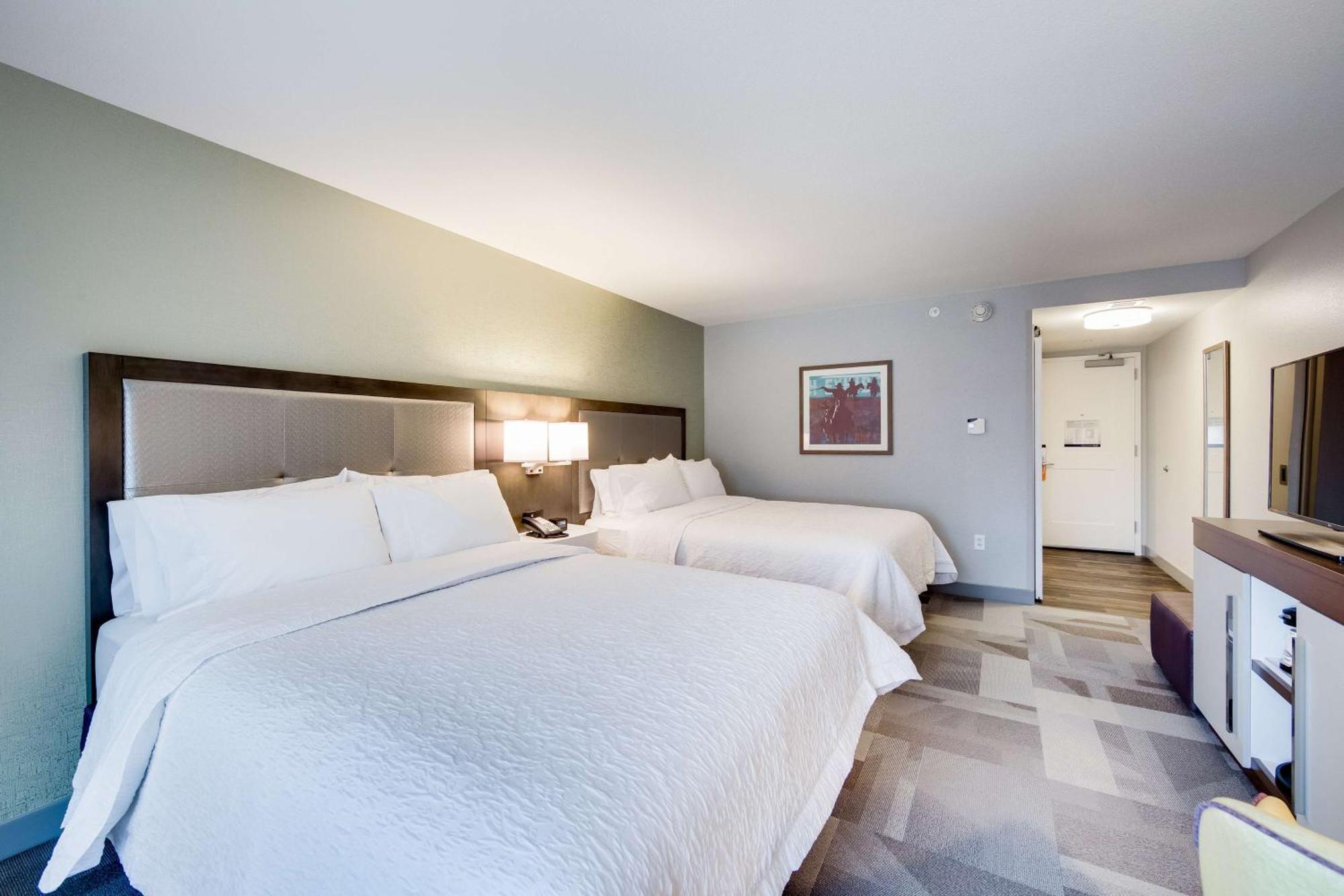 Queen Room with Two Queen Beds - Non-Smoking