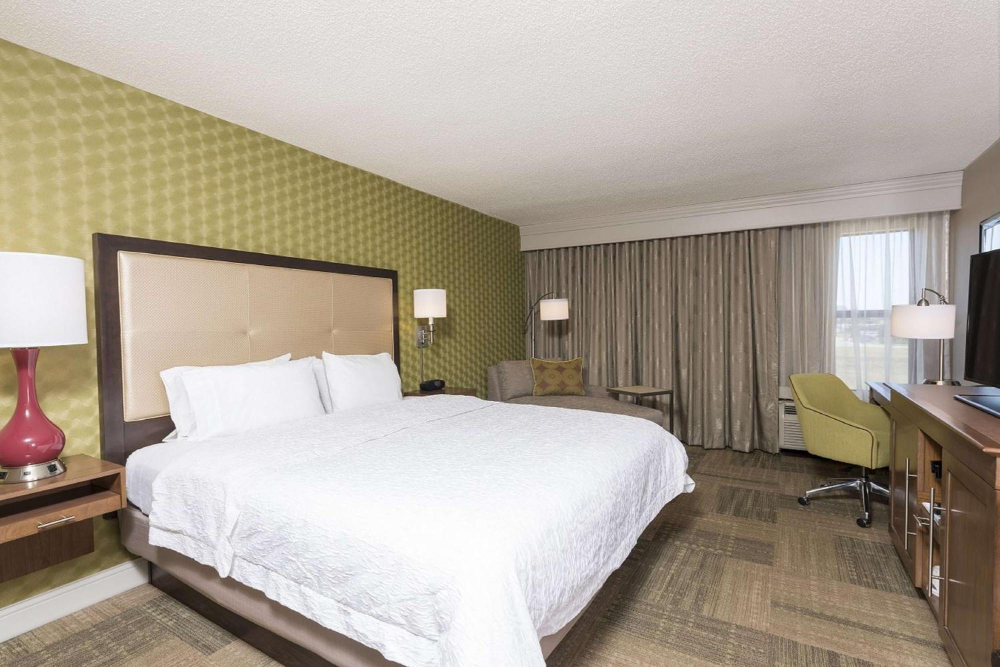 Executive King Room - Non-Smoking,1551612217:JPEG
