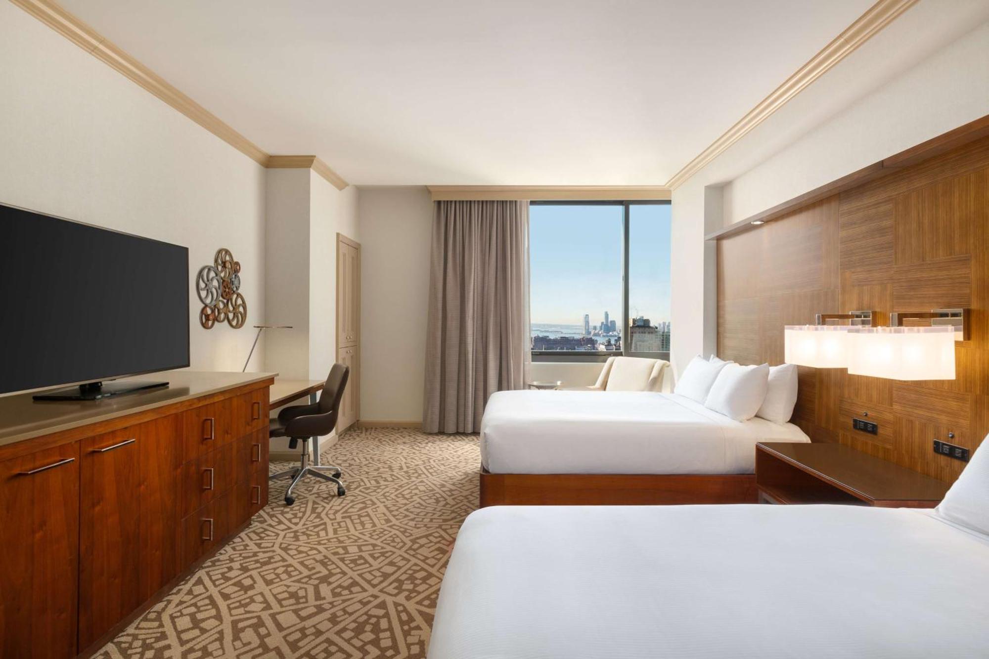 Queen Room with Two Queen Beds,1552441393:JPEG