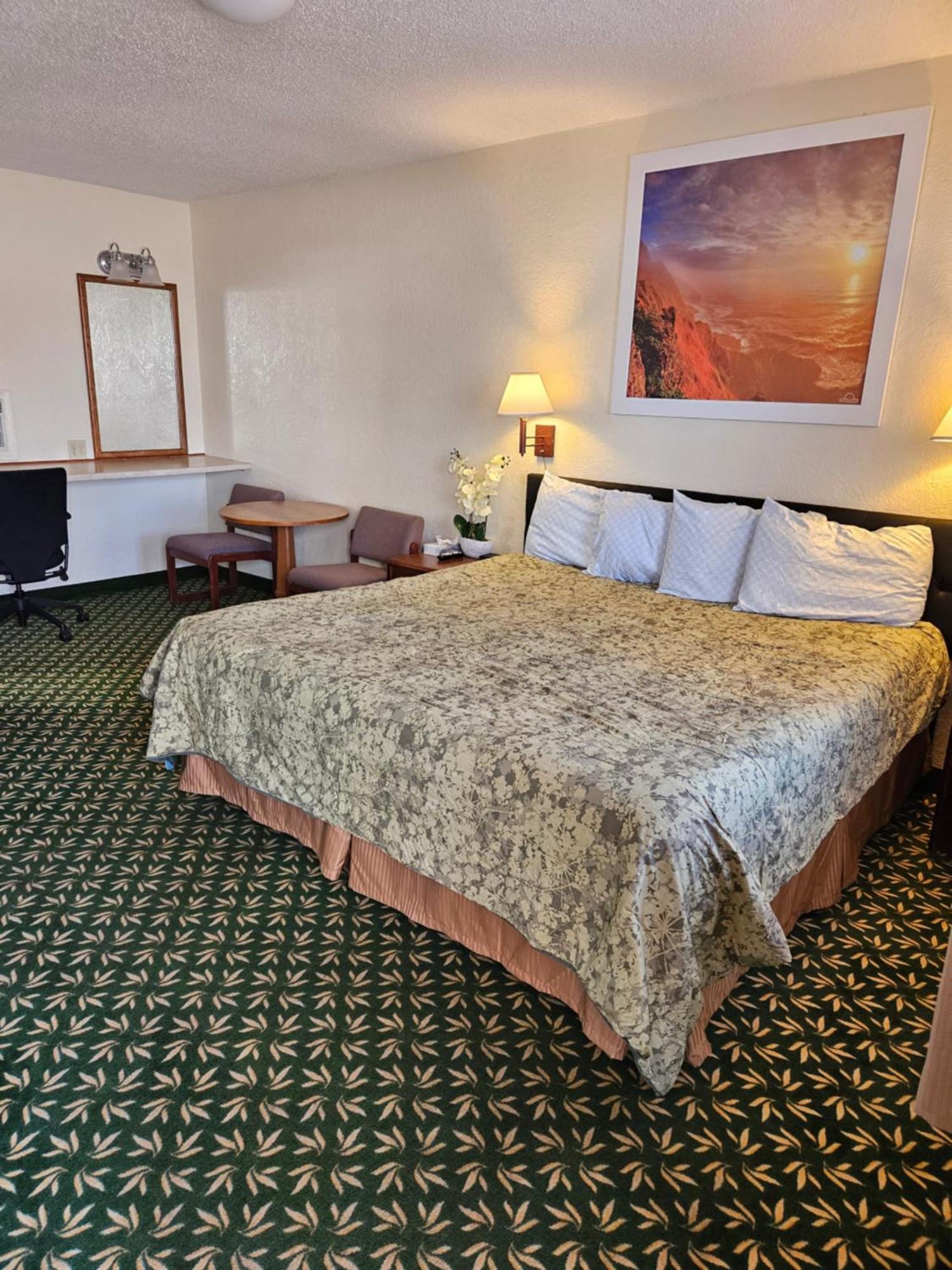 King Room Non-Smoking