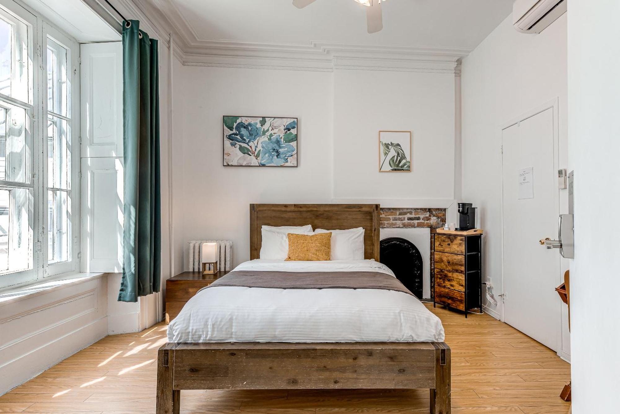 Queen Room