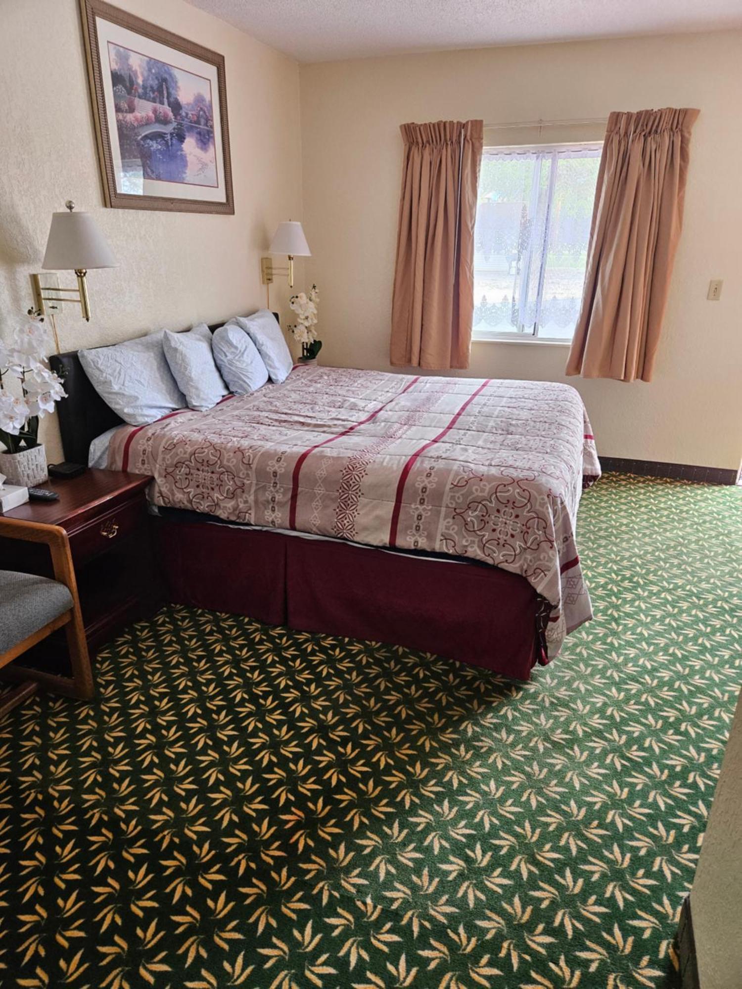 King Room Non-Smoking
