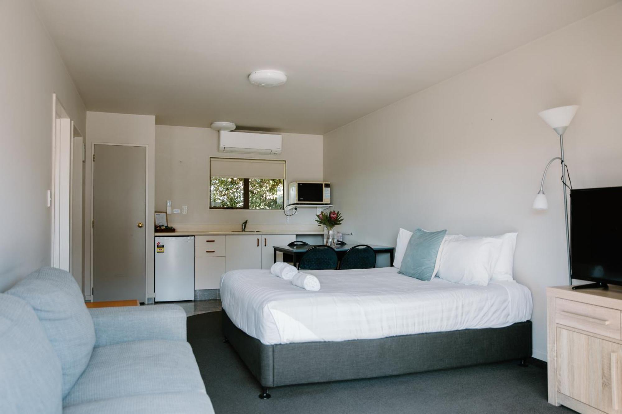 One-Bedroom Apartment with Spa Bath-Family Unit,1584431278:JPEG
