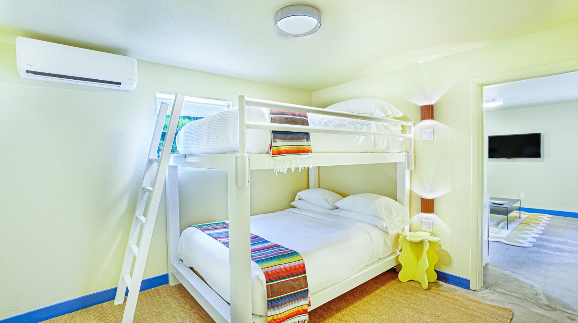 Suite Lit Queen-Size Deluxe