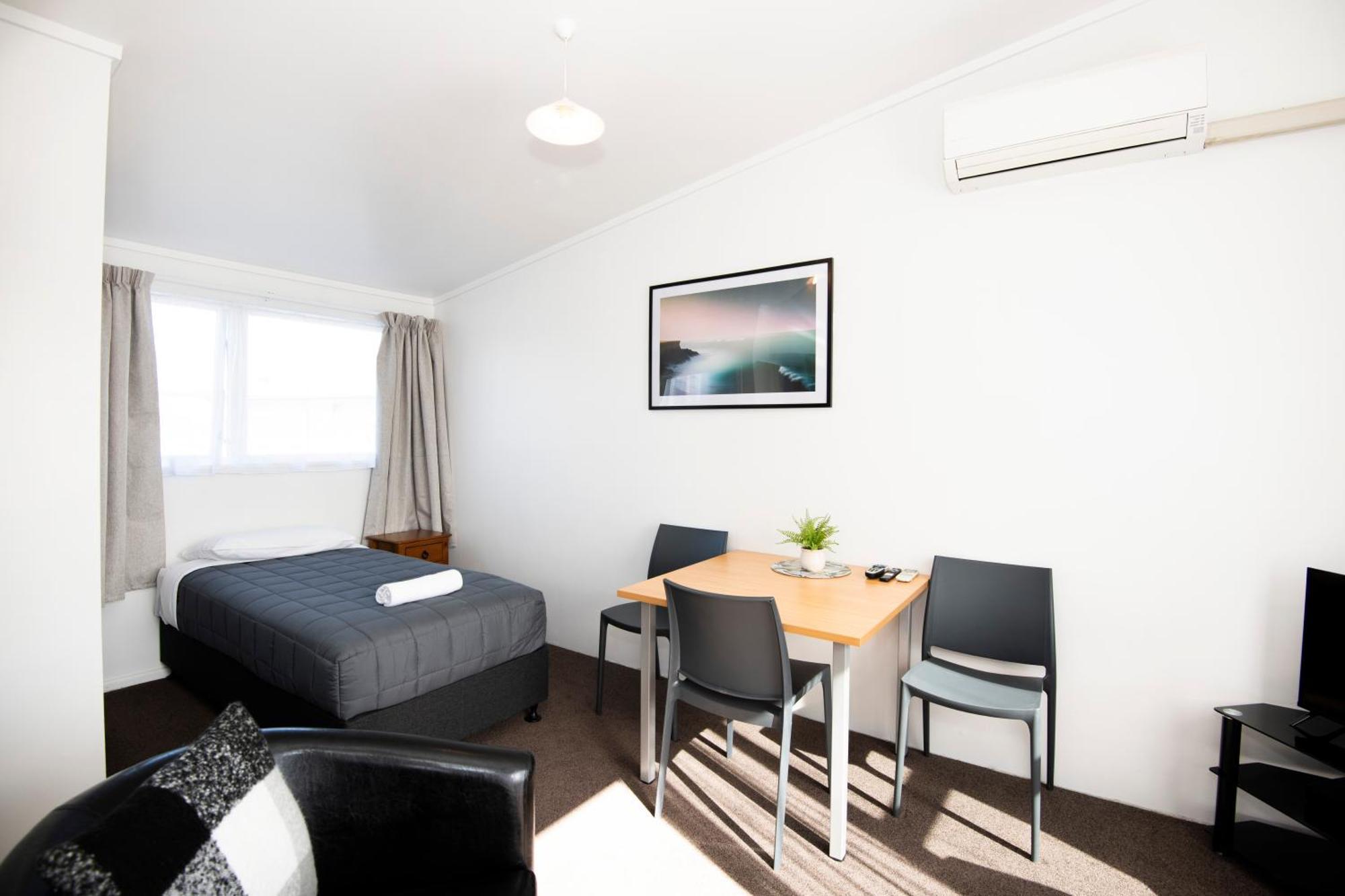 Single Room,1608784217:JPEG