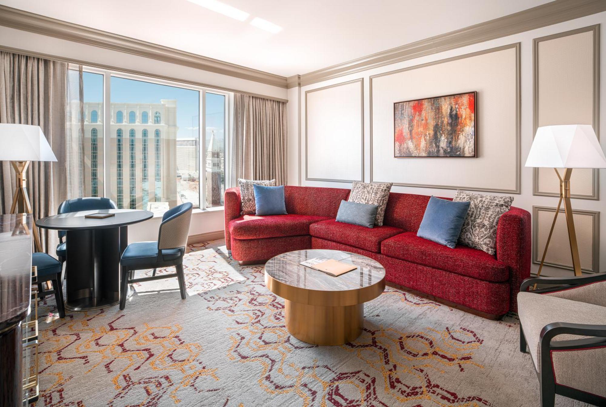 Venetian Luxury King Suite,1622015255:JPEG