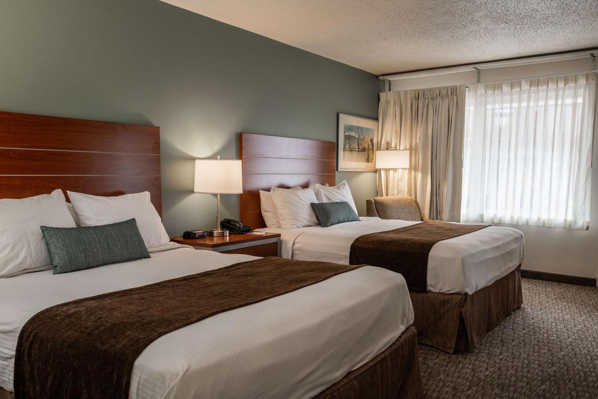 Queen Room with Two Queen Beds with Sofa Bed - Non-Smoking