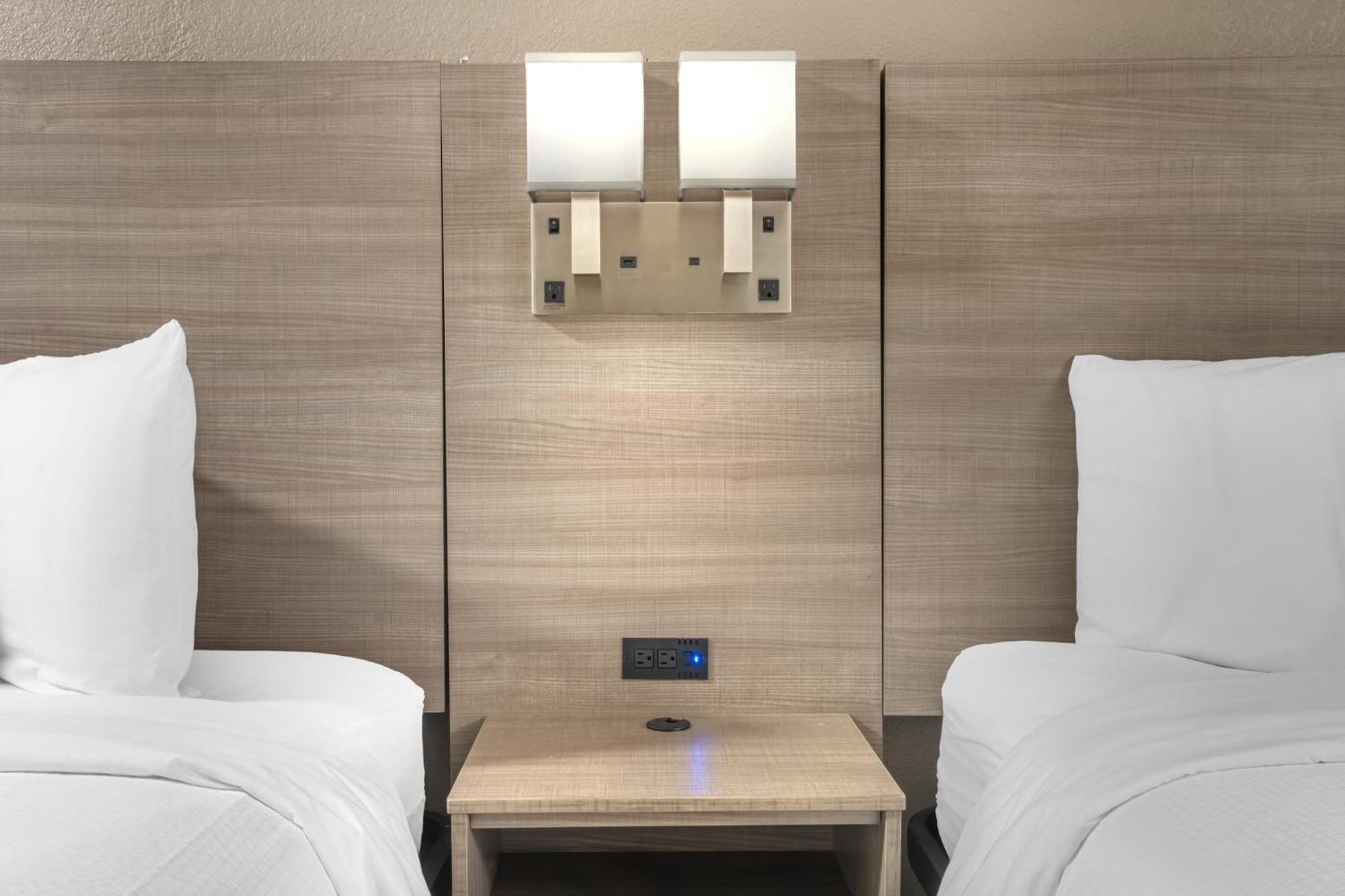 Standard Room with Two Double Beds Non-Smoking,1629912860:JPEG