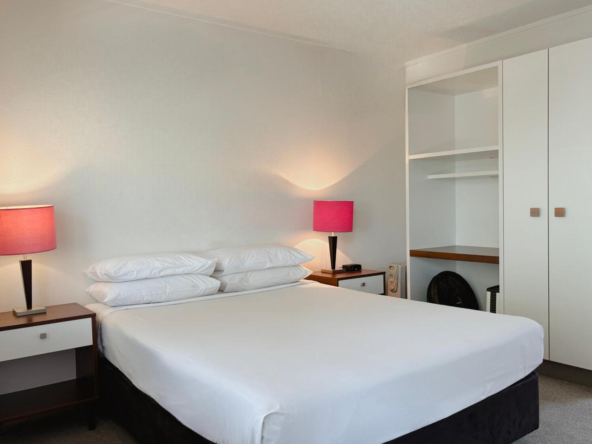 One-Bedroom Suite,1632318667:JPEG