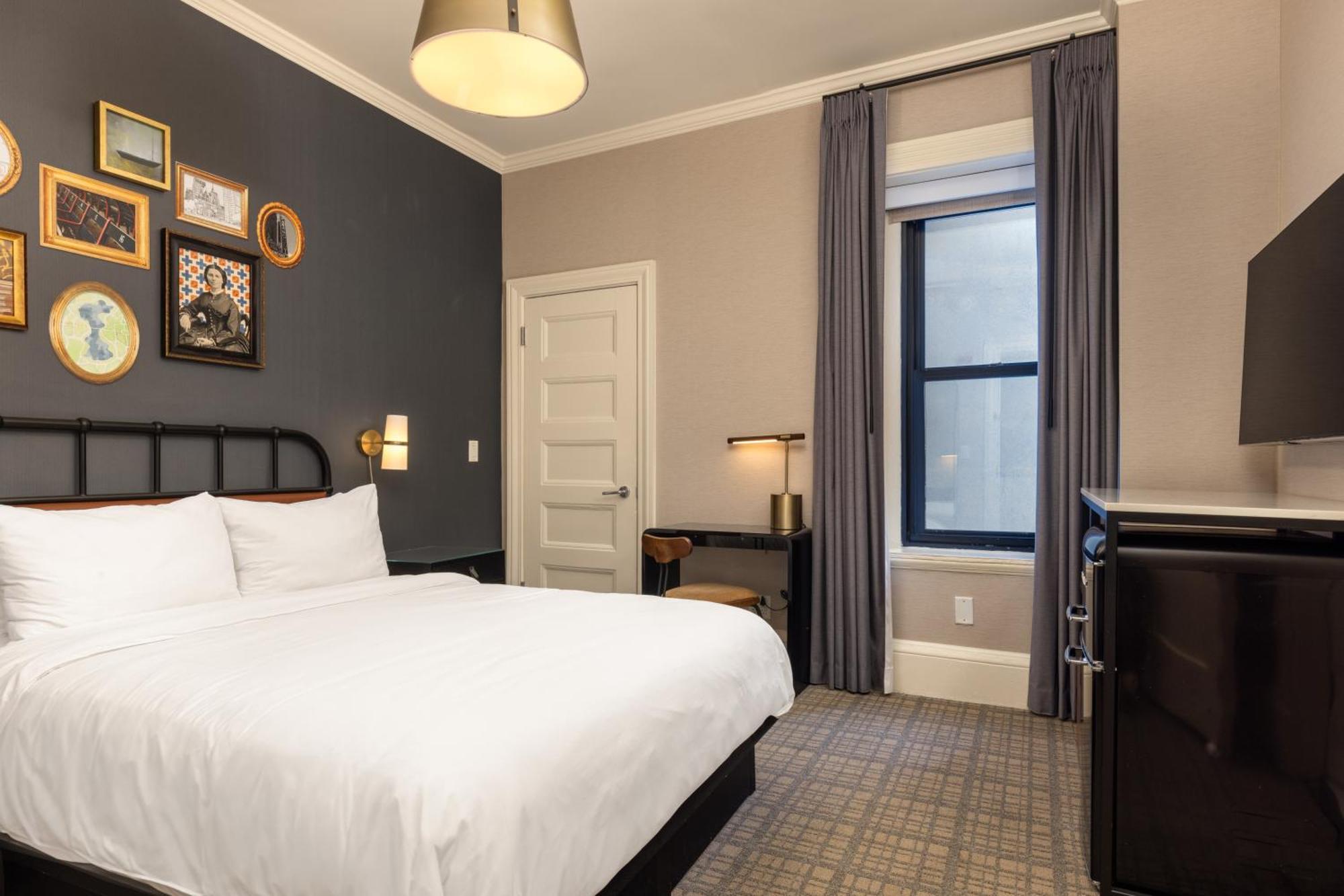 Queen Room