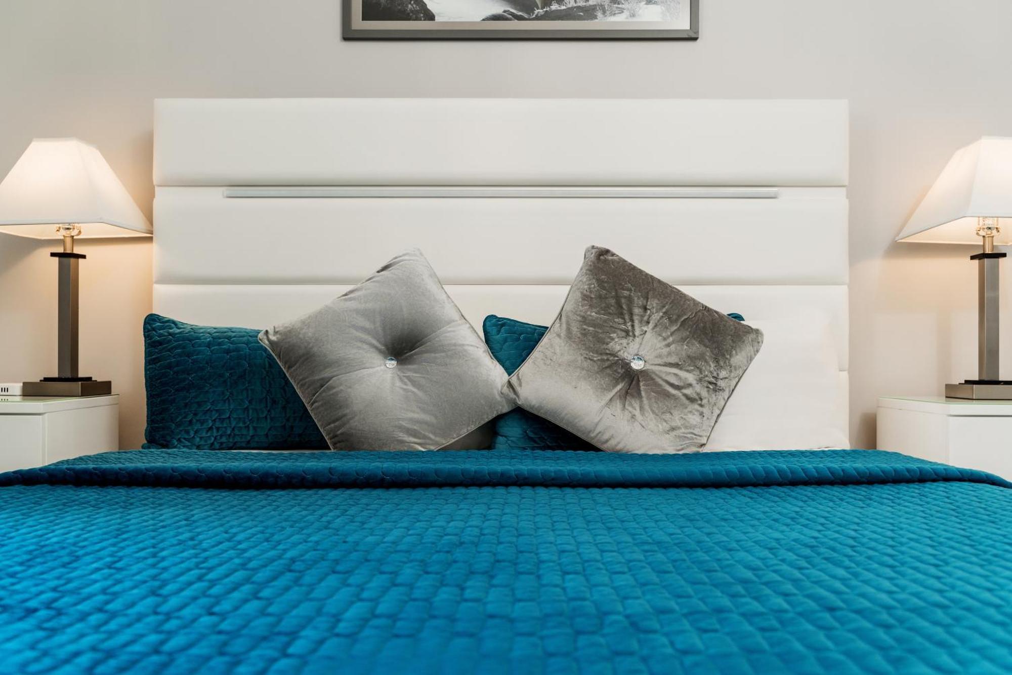 Suite Doble con vistas a la ciudad y cama grande
