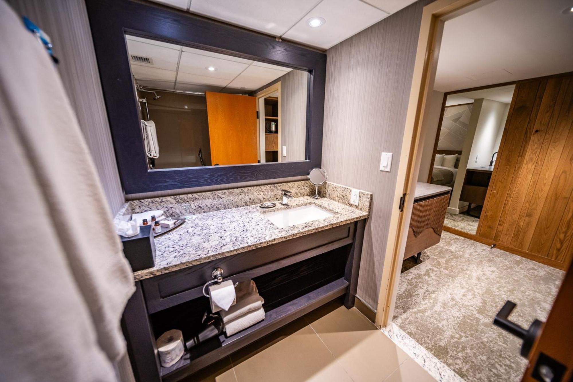 Superior Queen Room with Two Queen Beds,1682932234:JPEG