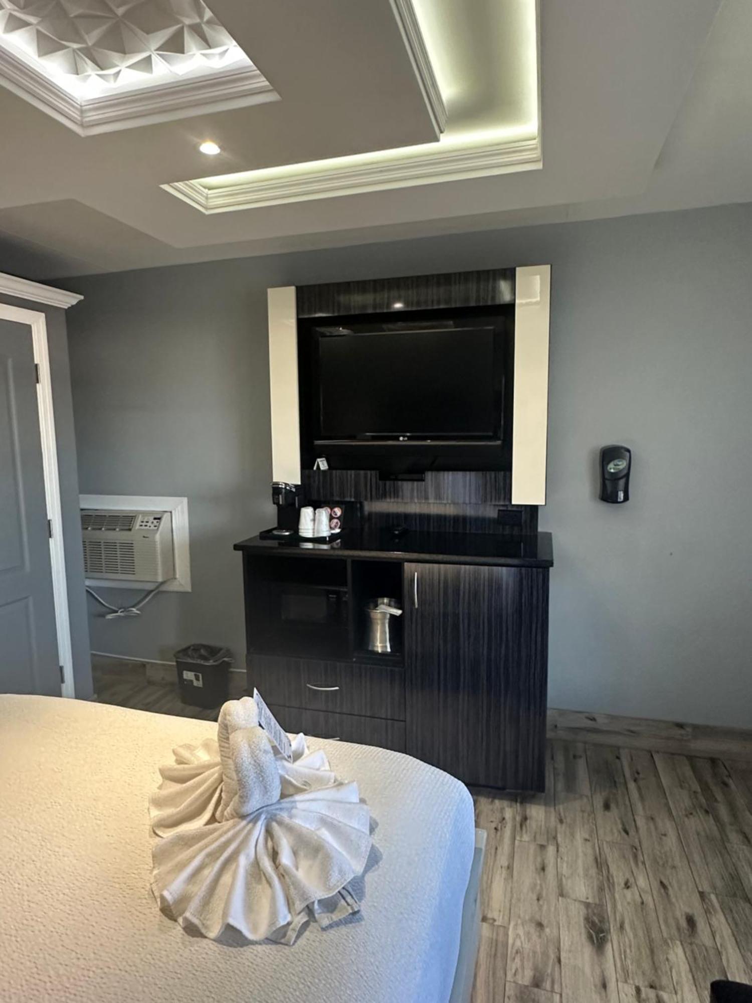 Queen Room Sea View