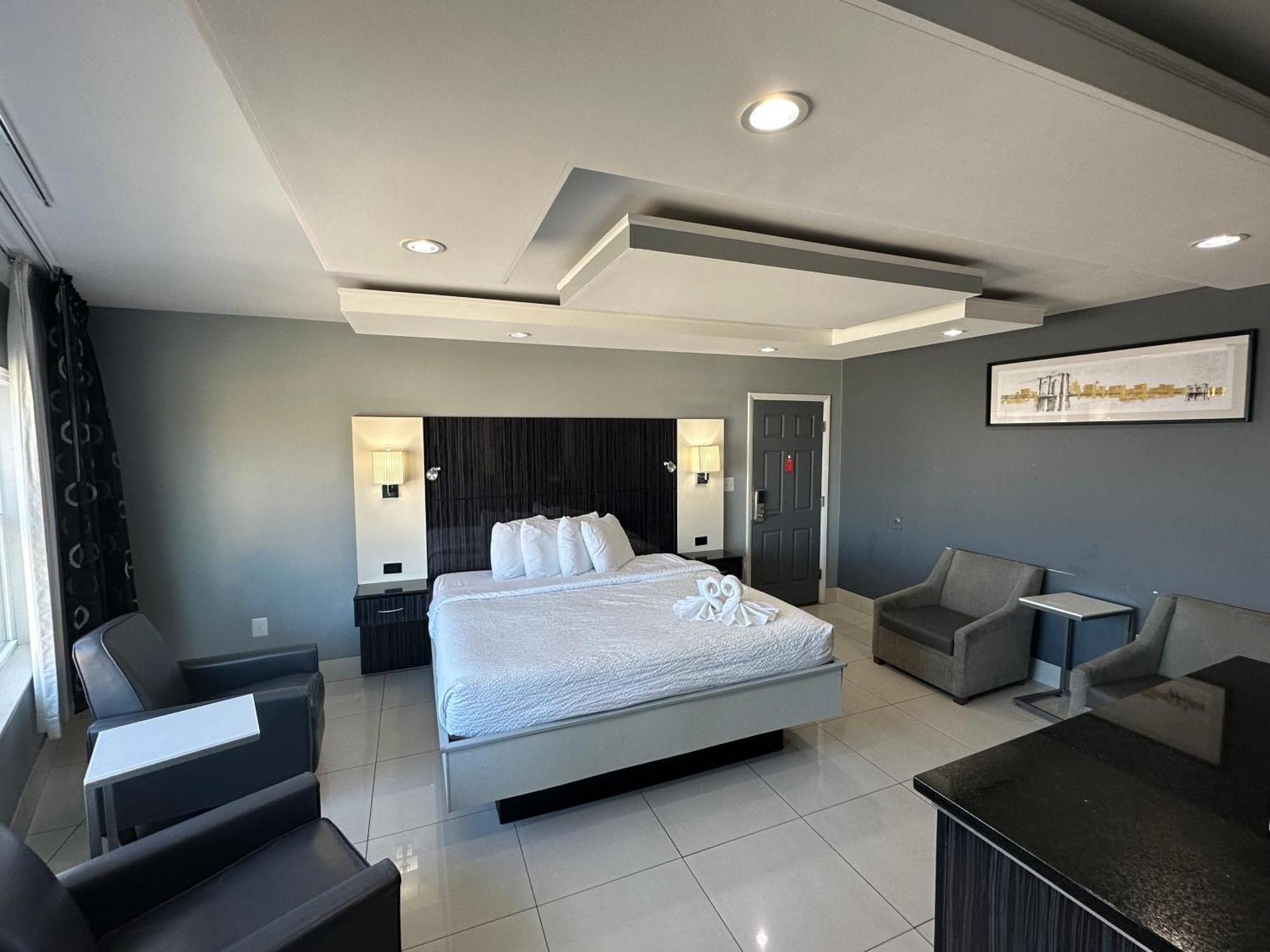 Superior King Room