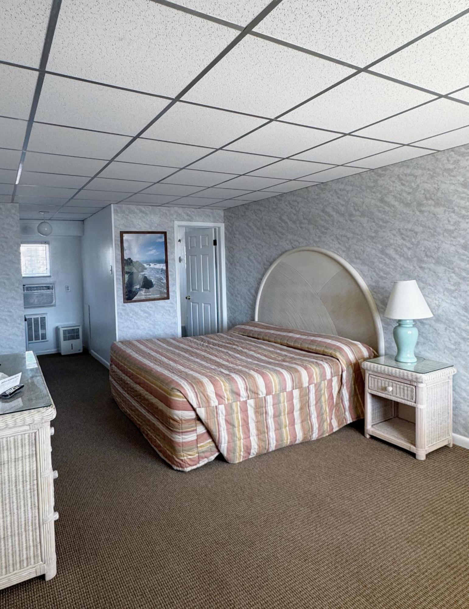 King Room,1665404407:JPEG