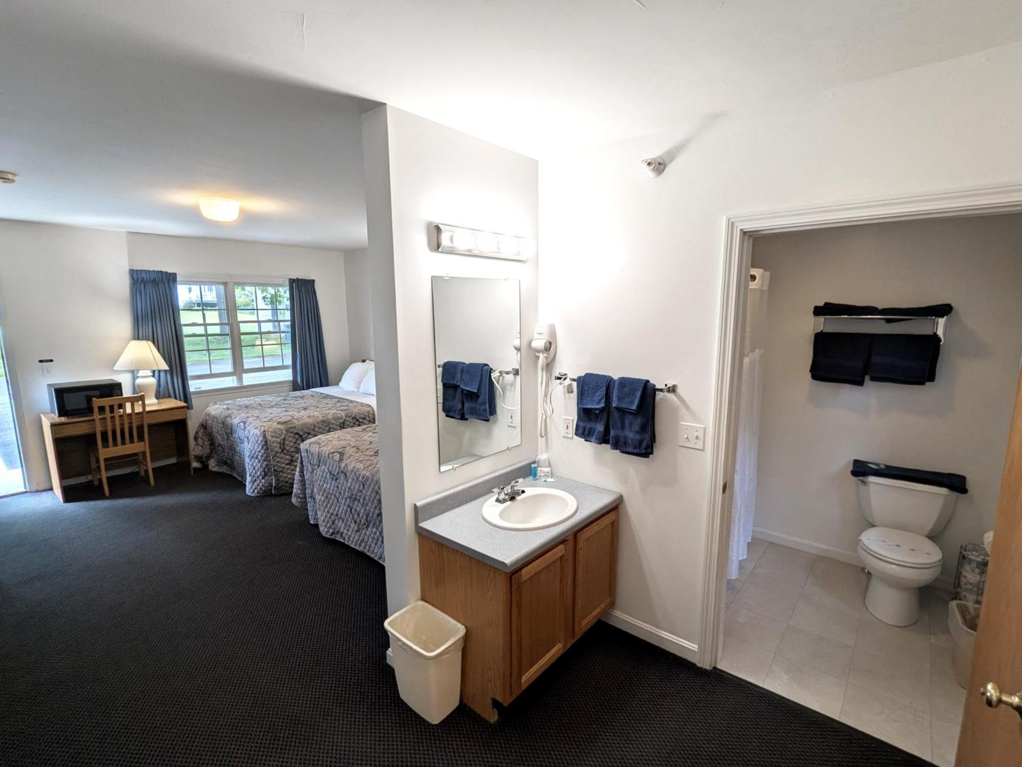 Queen Room Two Queen Beds