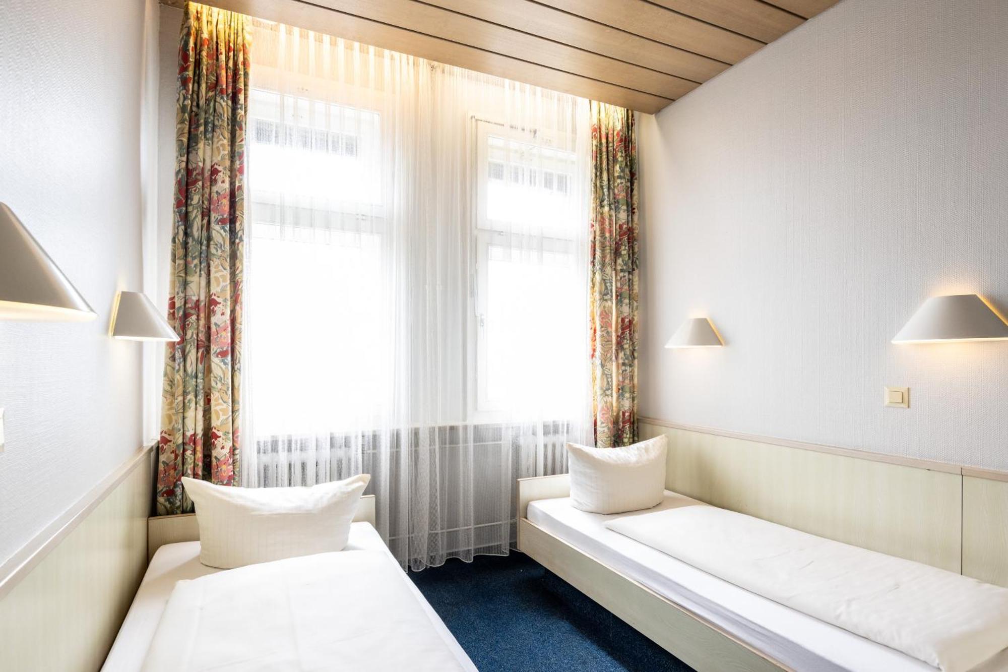 Economy Twin Room