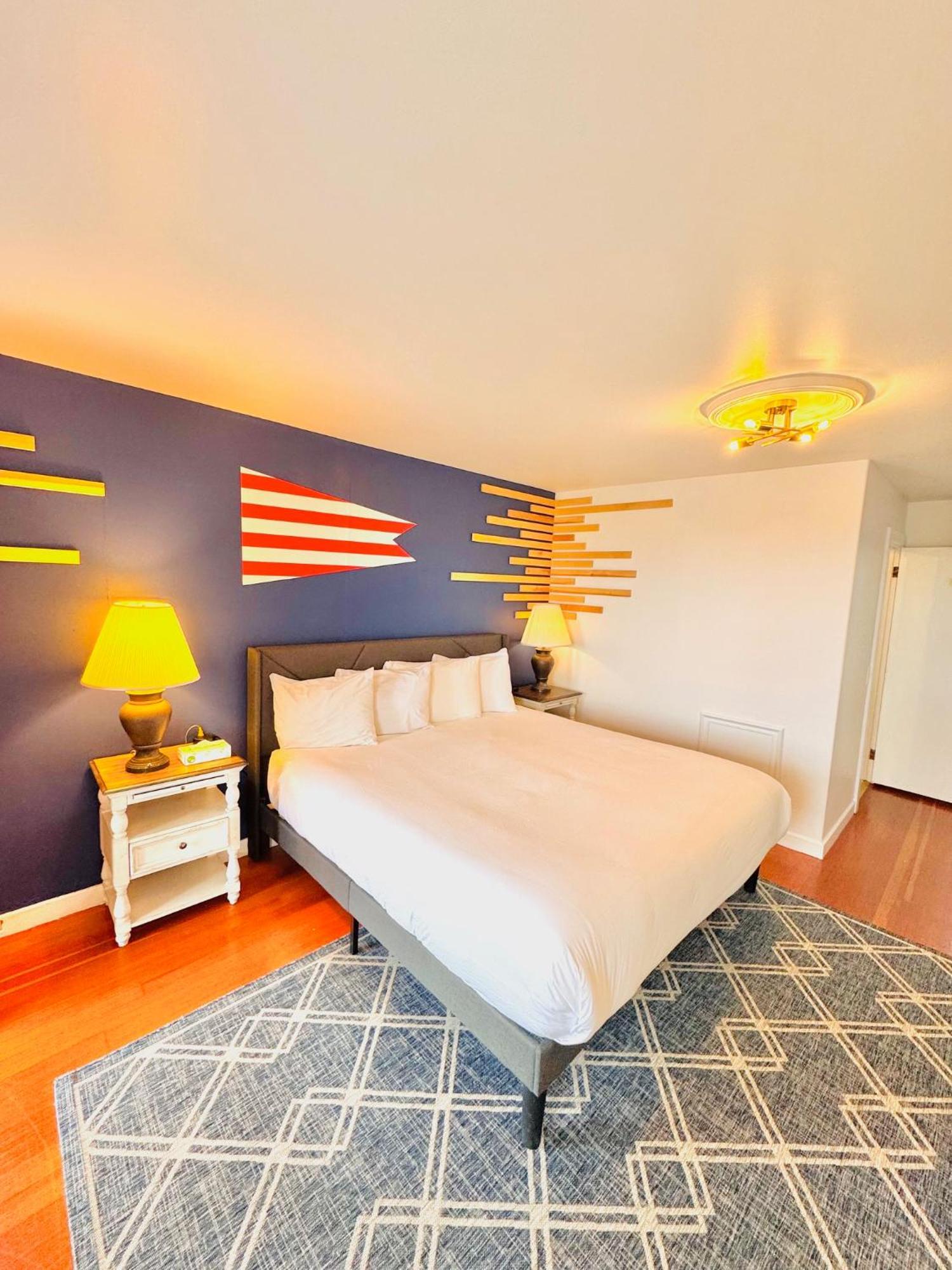 Deluxe Double Room with Sea View,1687753883:JPEG