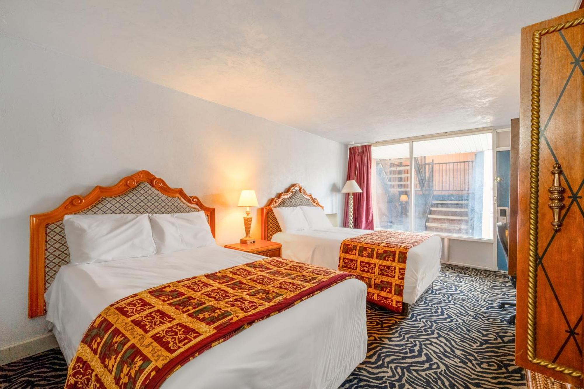 2 Full Bed