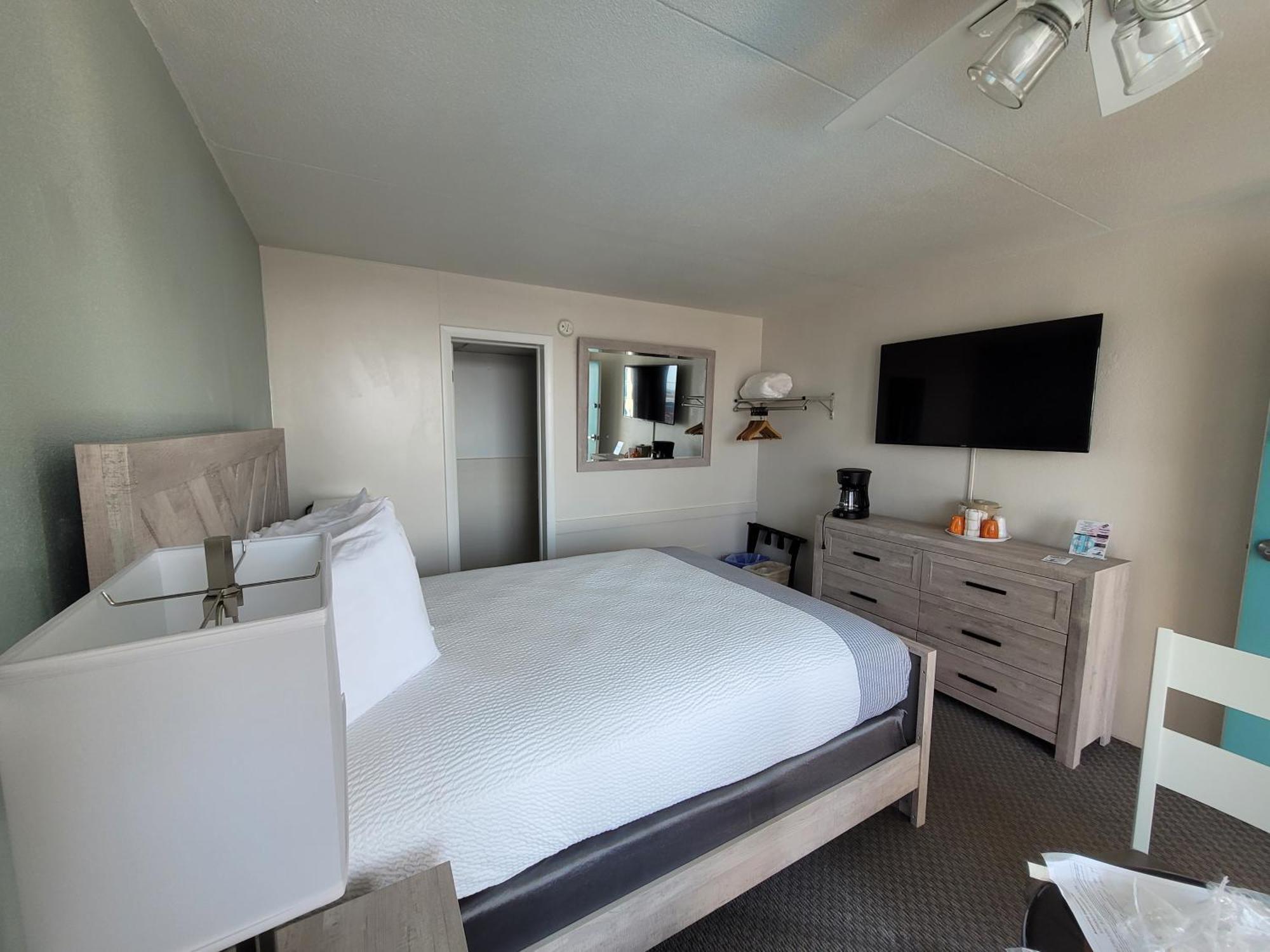 Queen Room with Sea View