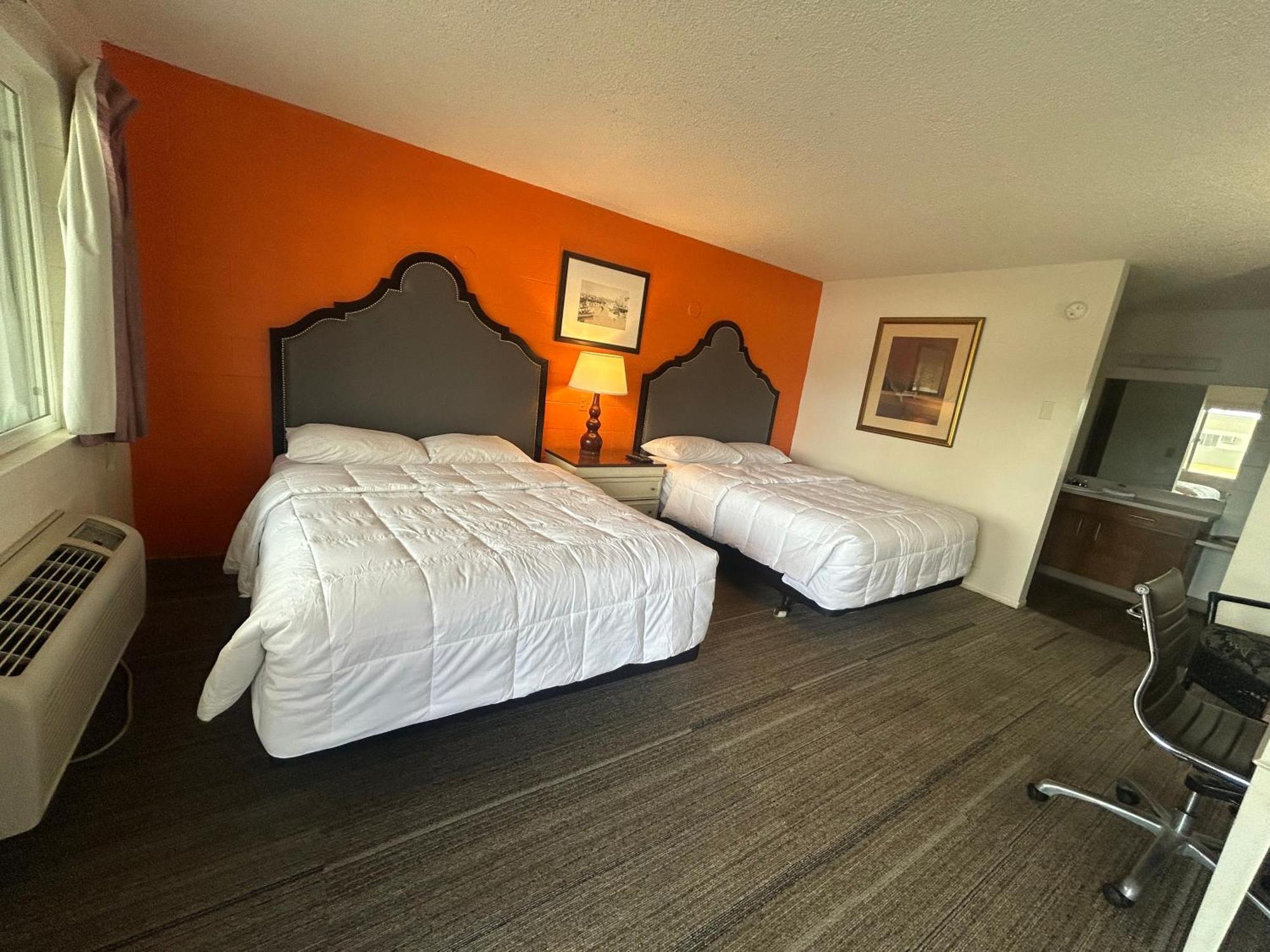 2 Queen Beds Non-Smoking,1692051135:JPEG