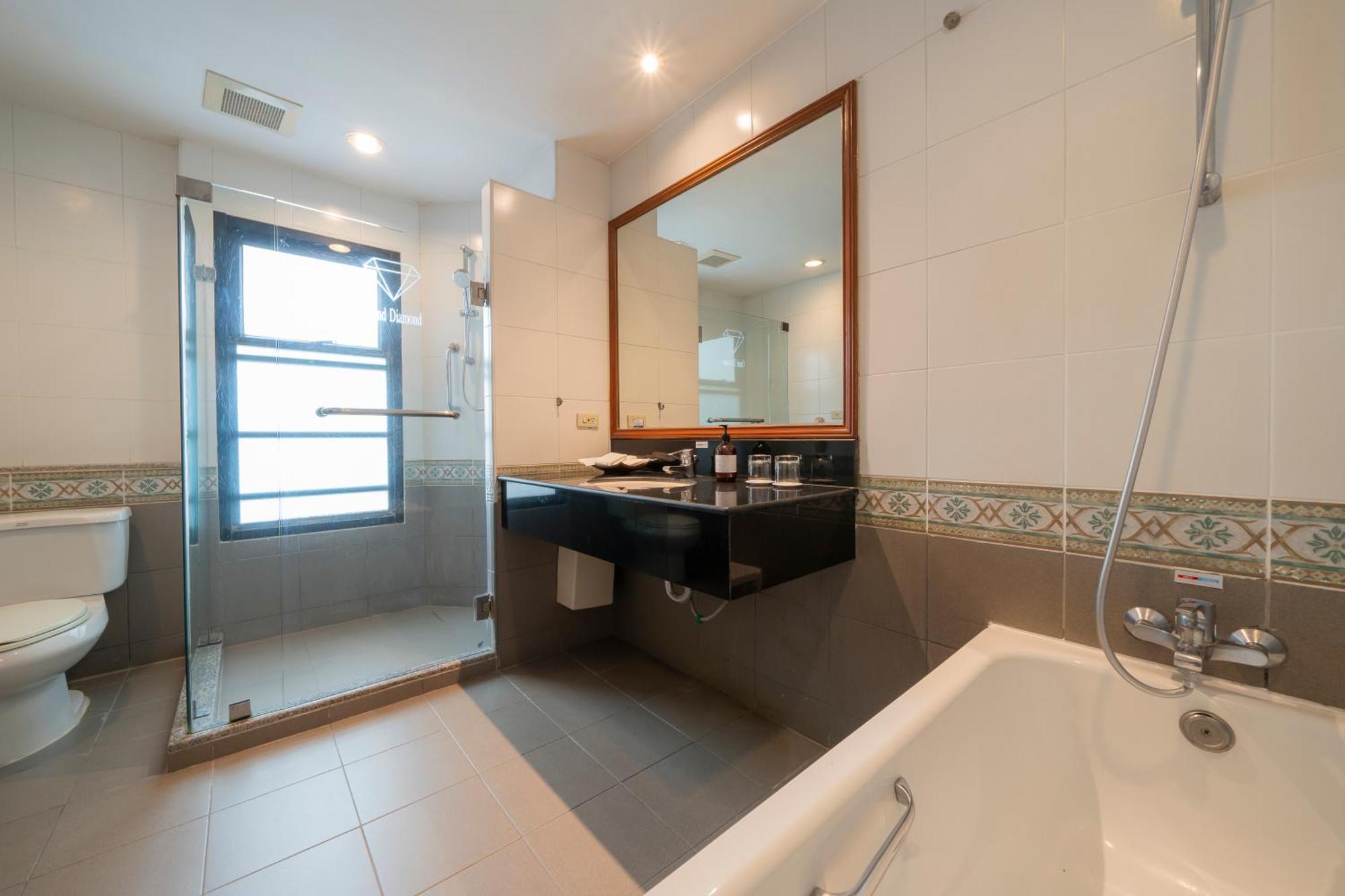 One-Bedroom Suite Smoking