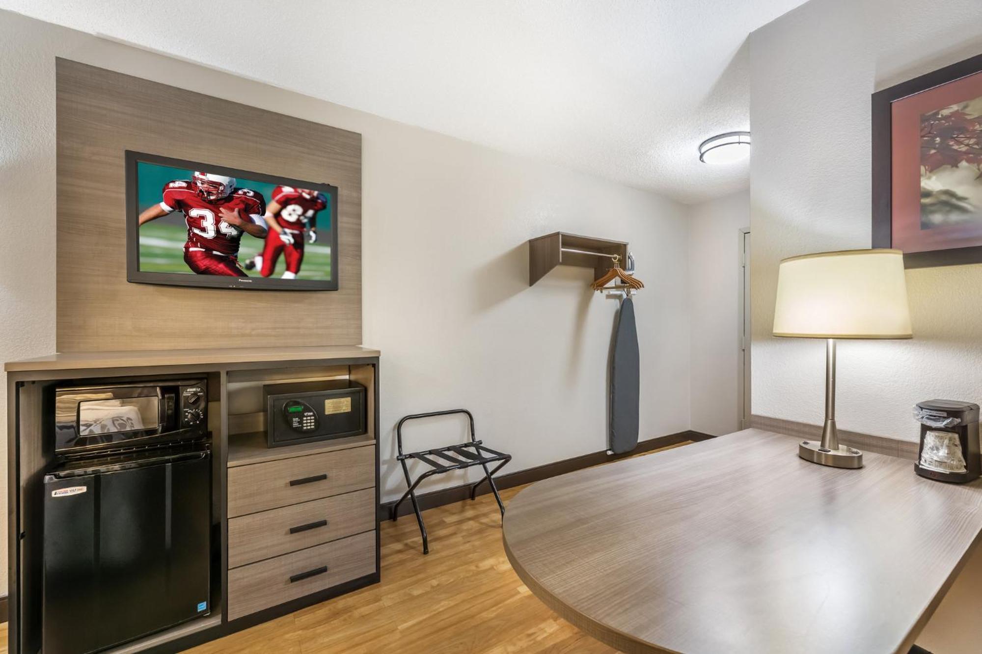 Superior King Room Smoke Free