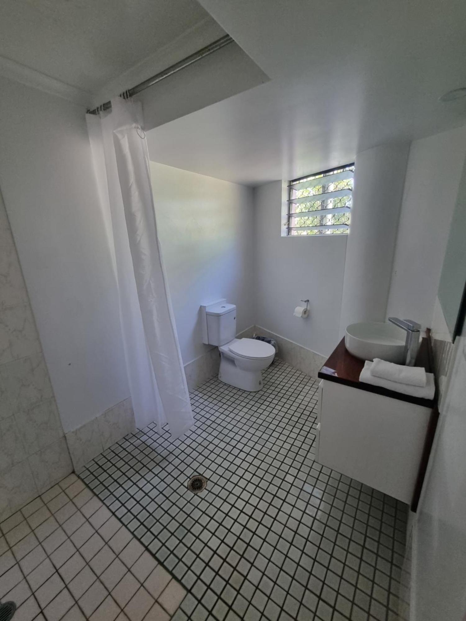 Family Room,1710603232:JPEG