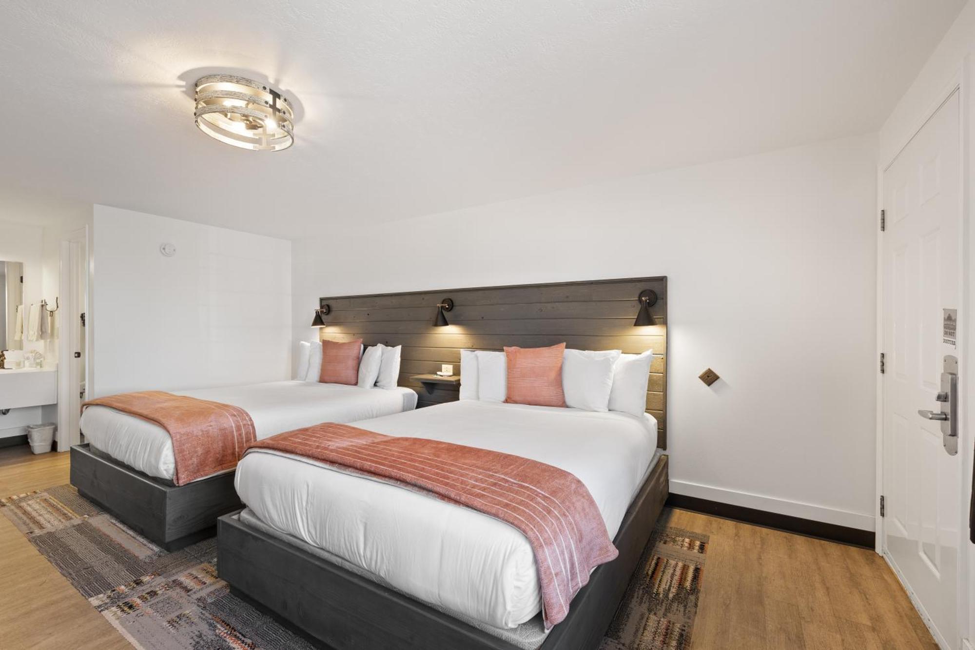 Queen Room Two Queen Beds