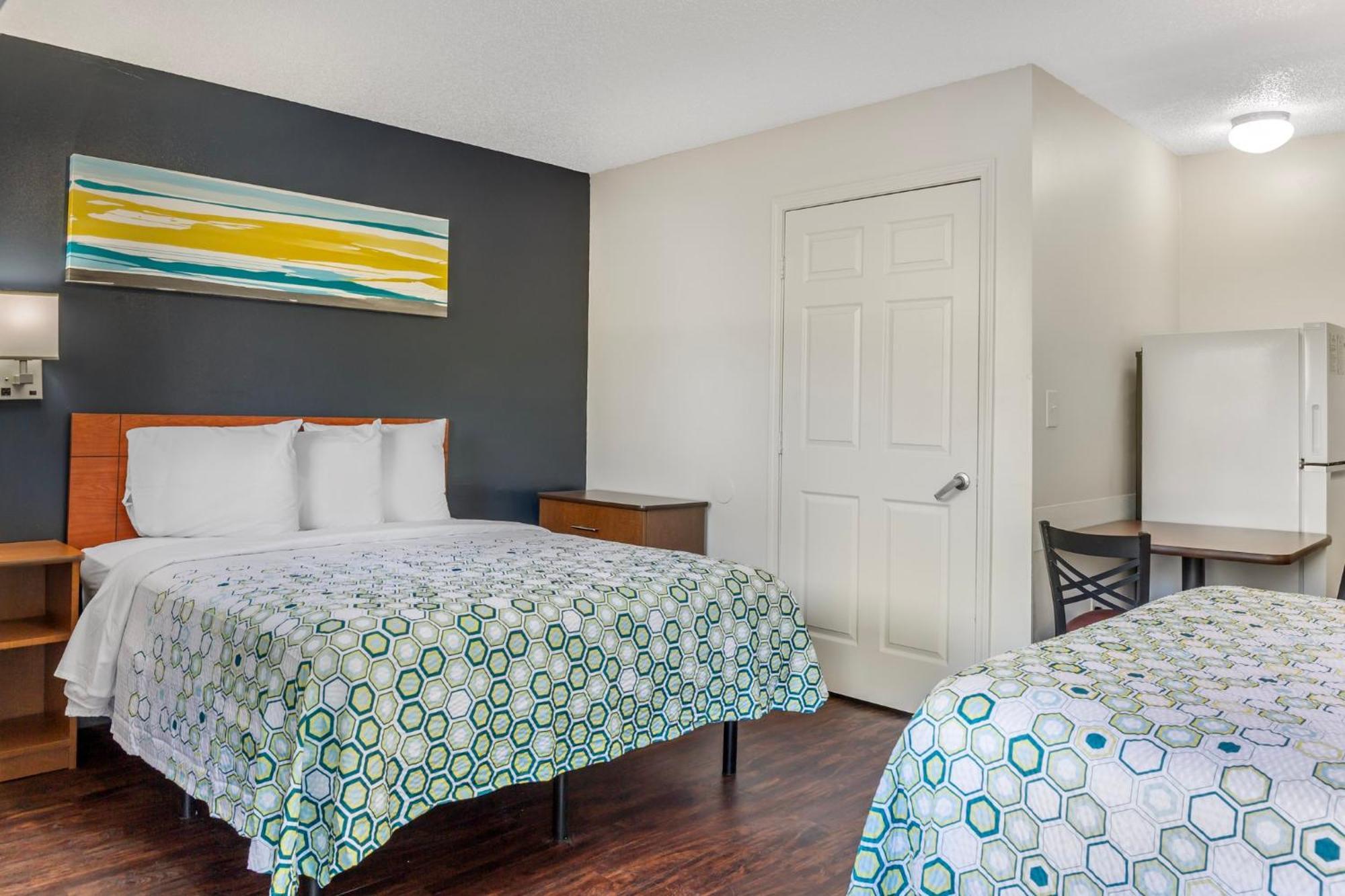 Studio Room Two Queen Beds Non-Smoking