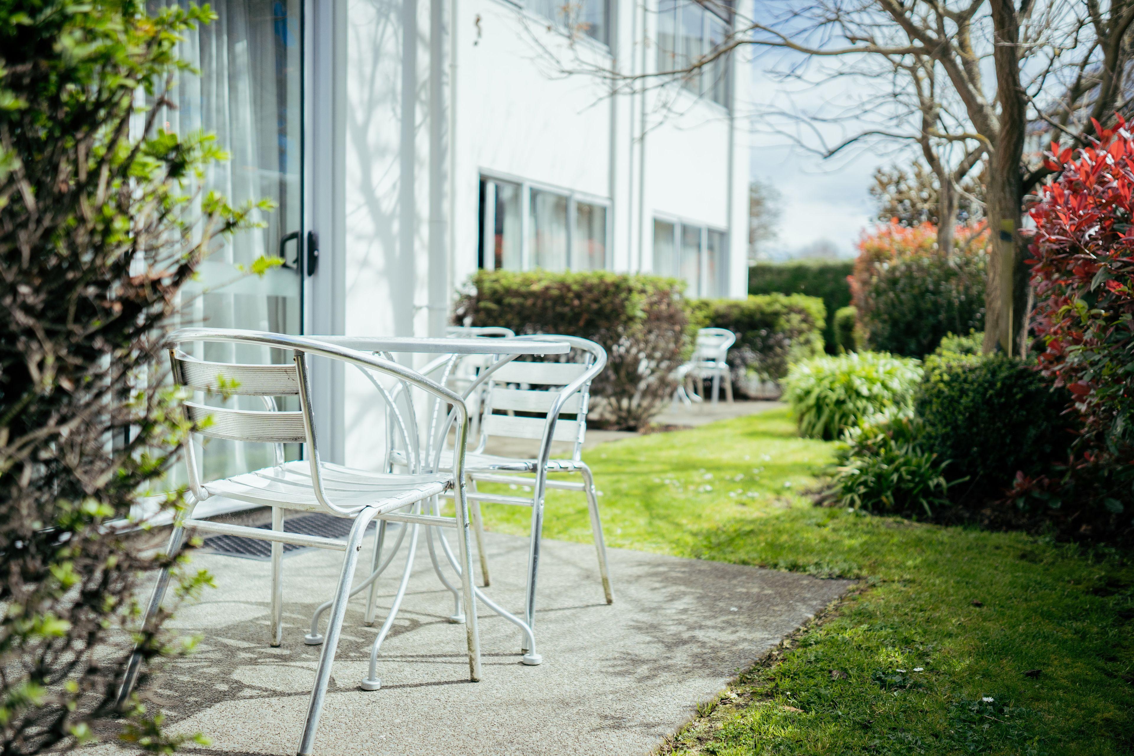 Studio mit Gartenblick