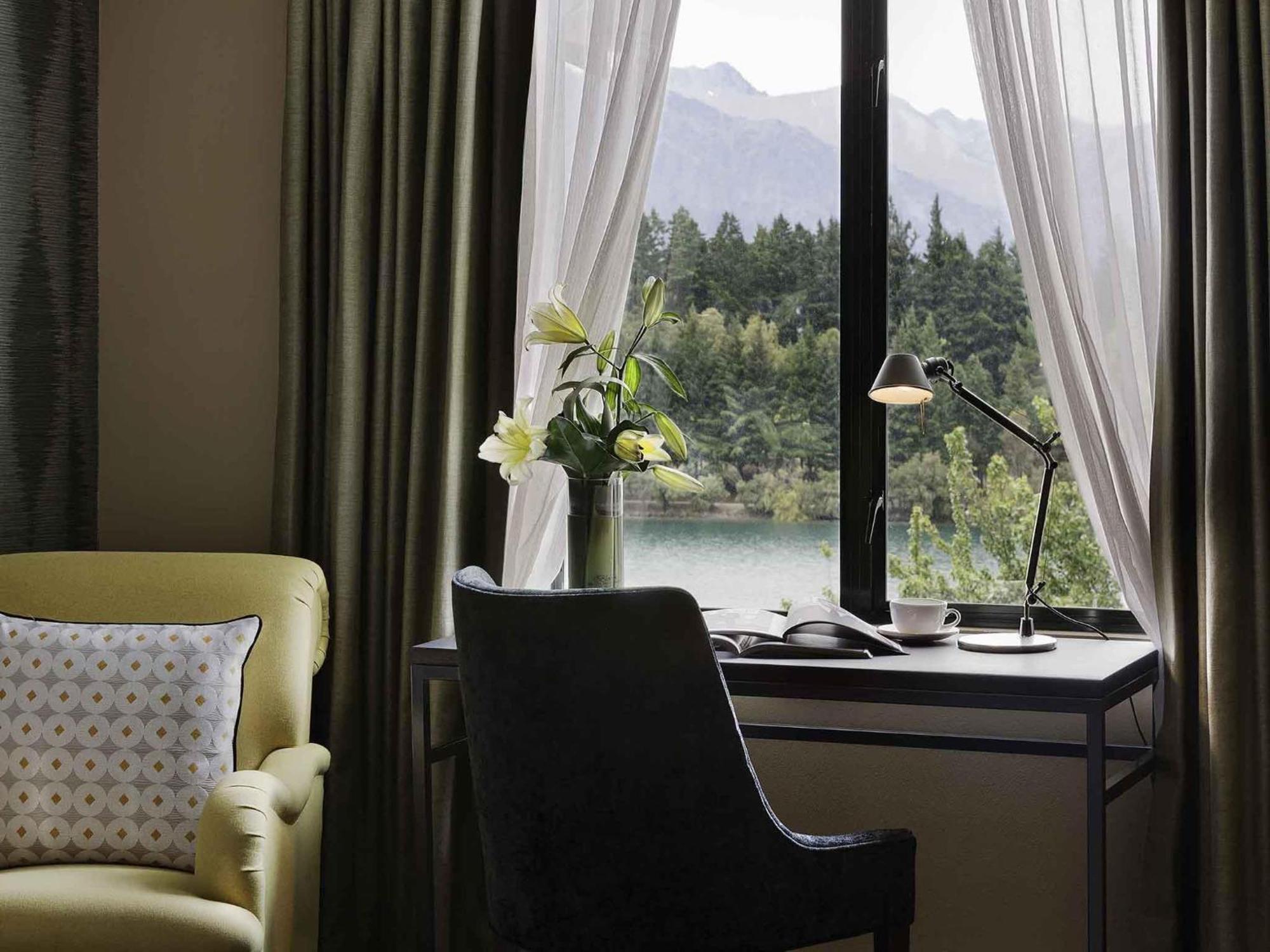St Moritz King Room Lake View