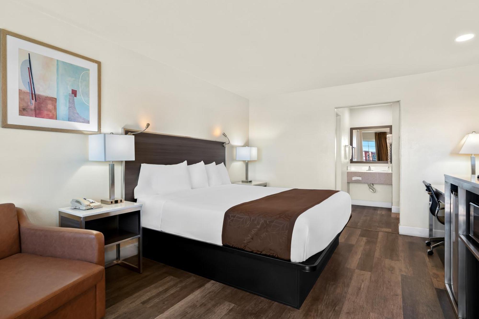 Standard King Room