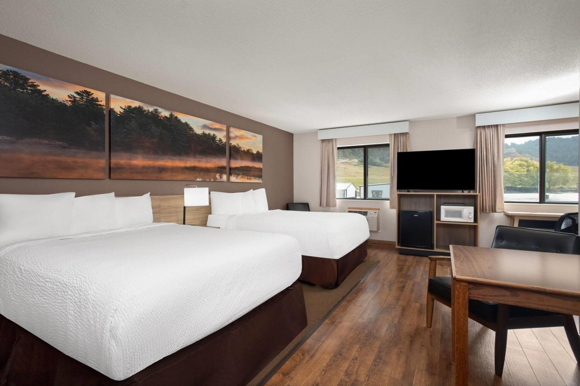 Studio Suite Two Queen Beds Non-Smoking
