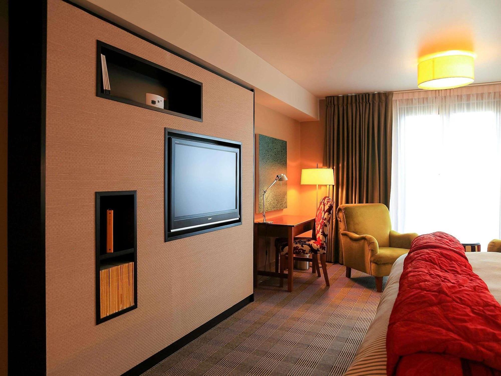 St Moritz King Room Garden View
