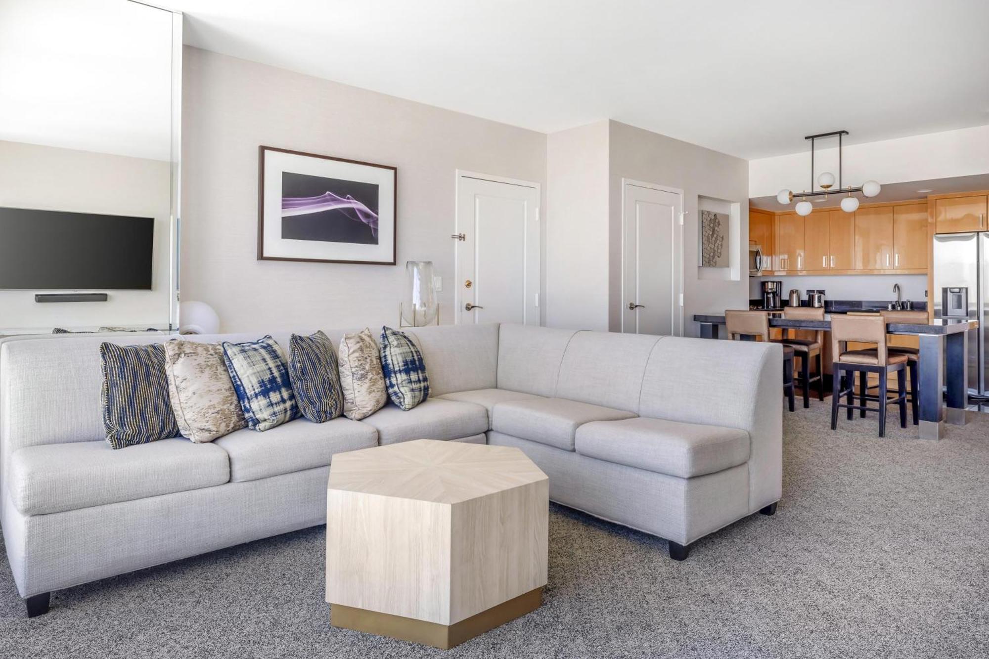One-Bedroom King Suite Sofa Bed