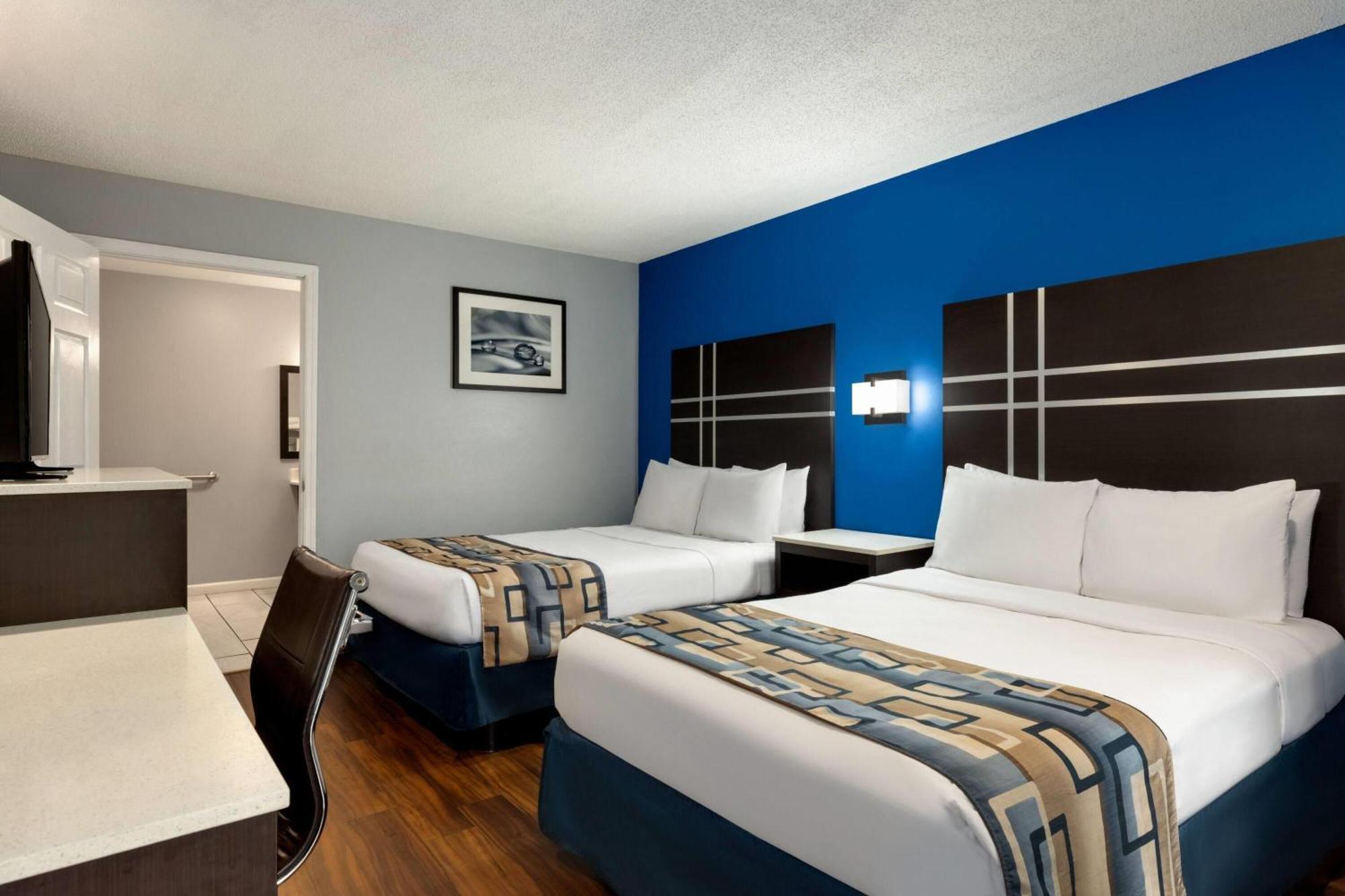 Deluxe Double Room Two Double Beds Disability Access Non-Smoking,1739438501:JPEG