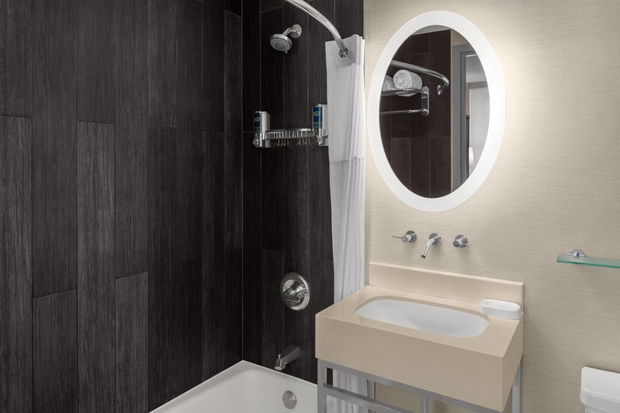 Deluxe Double Room,1739627977:JPEG