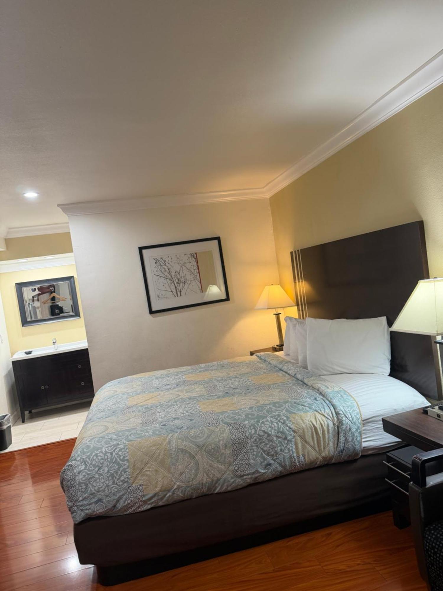 Junior Suite,1742686485:JPEG