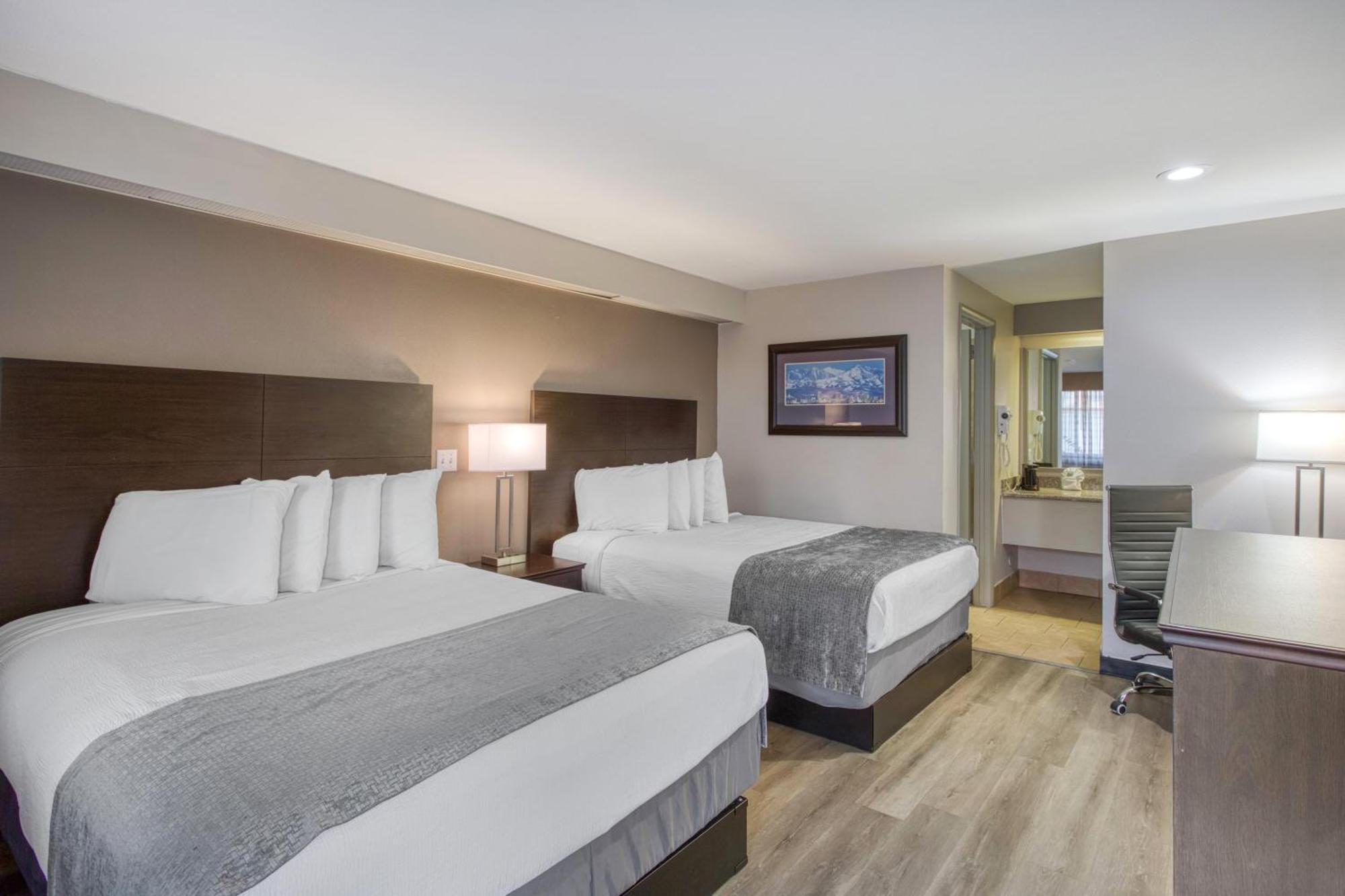 Queen Room with Two Queen Beds - Non-Smoking
