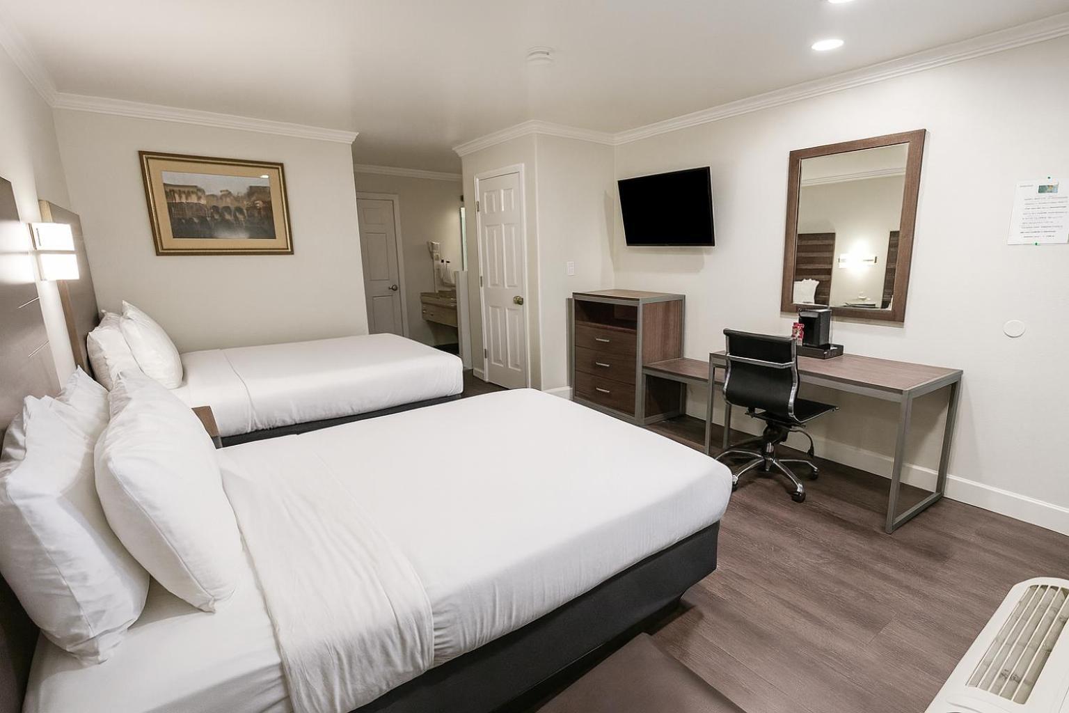 Queen Room Two Queen Beds