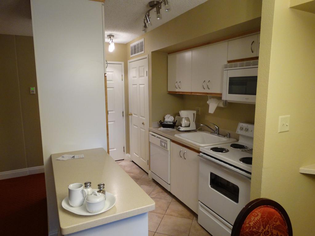 One-Bedroom Suite