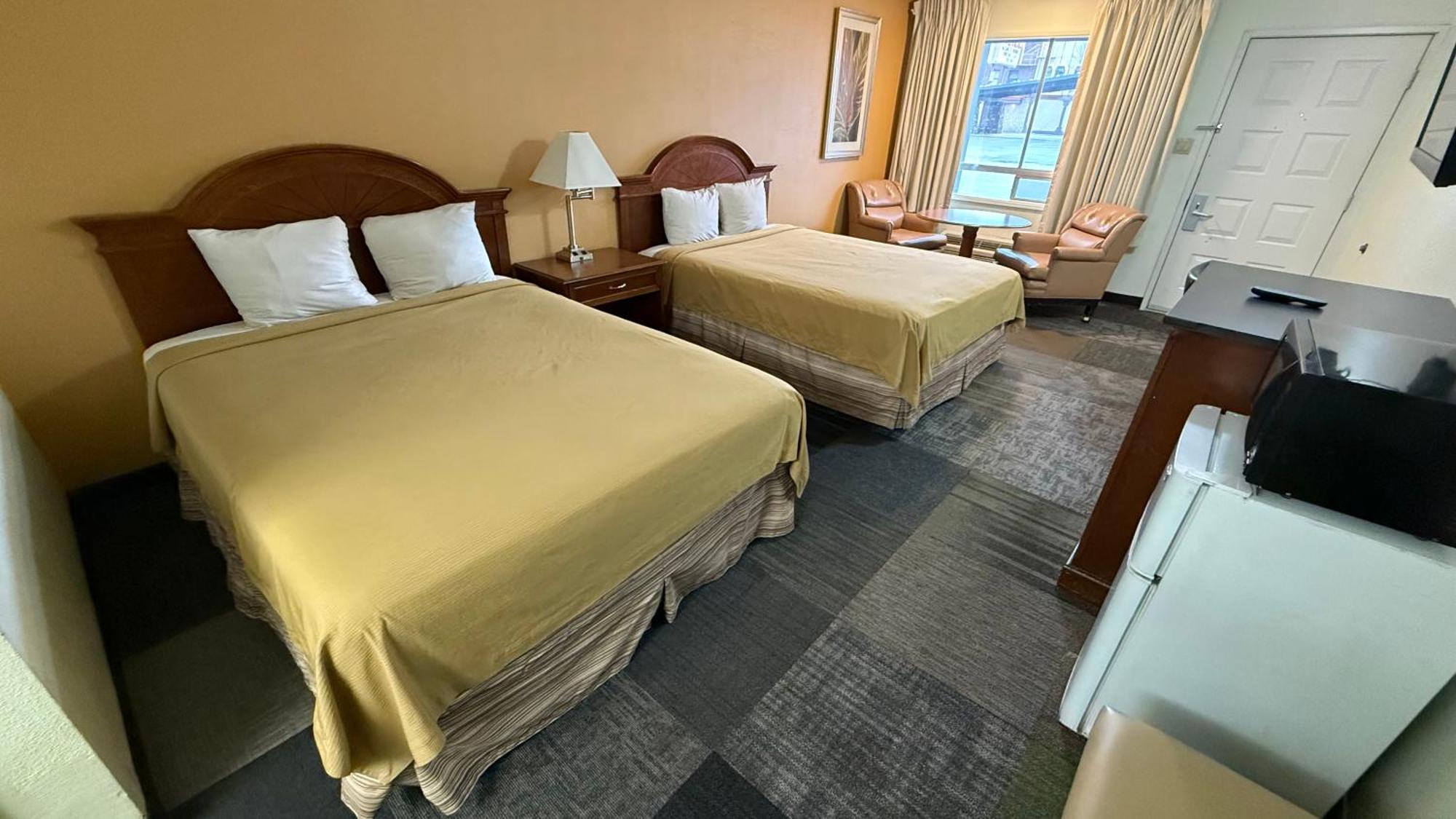 Queen Room with Two Queen Beds - Non-Smoking
