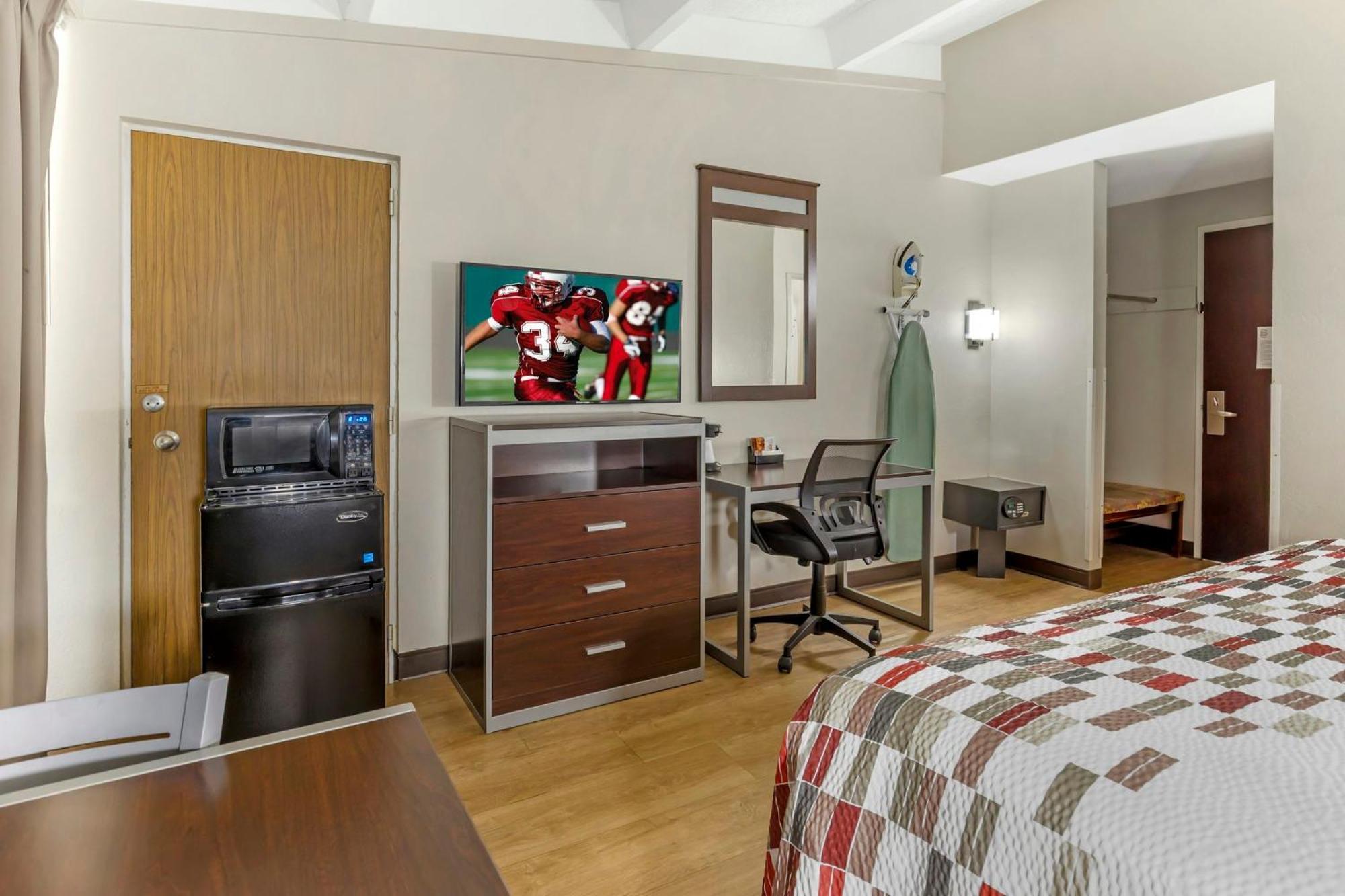 Superior King Room Non-Smoking,1758336507:JPEG