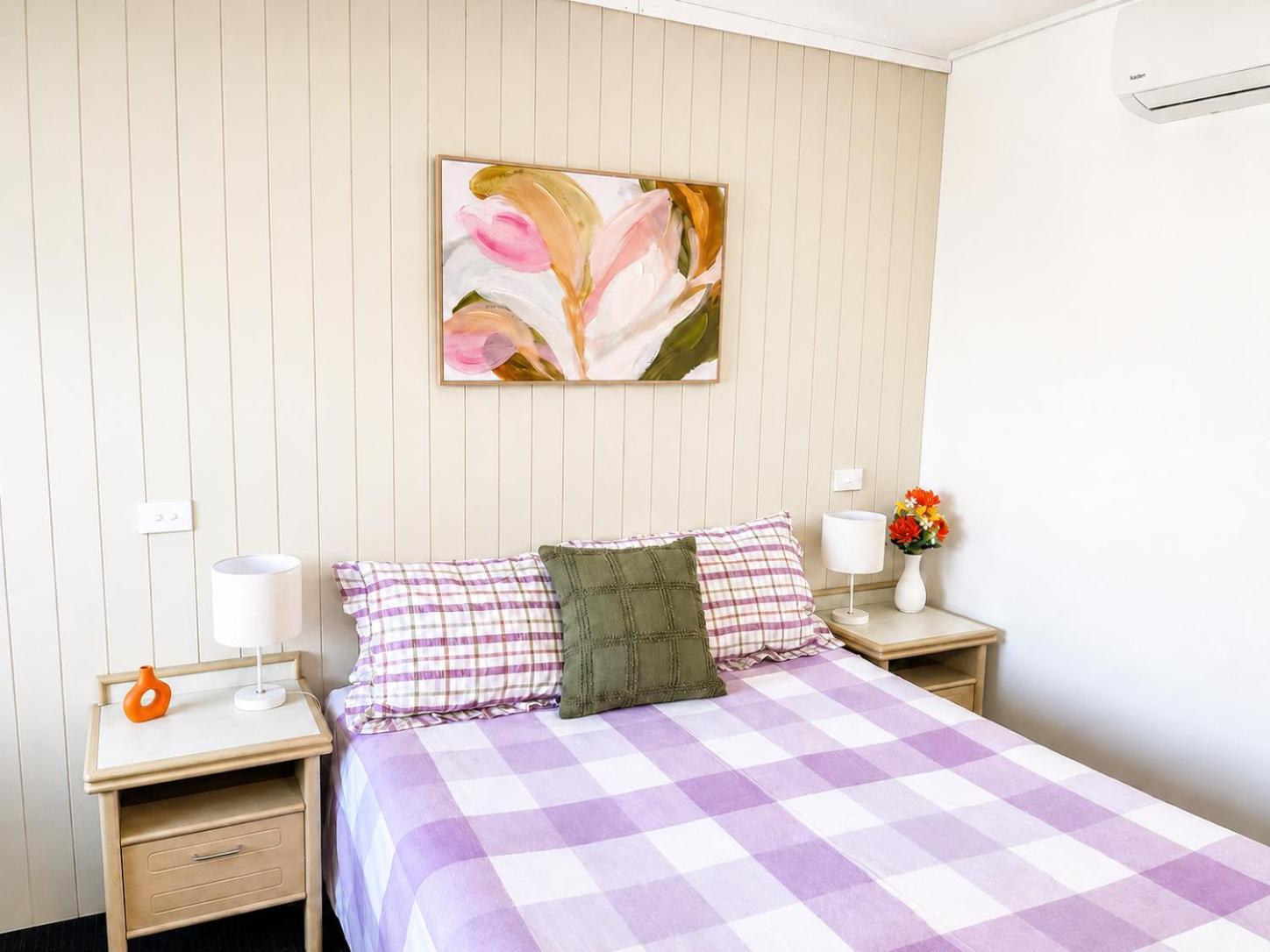 Queen Room - Upstairs