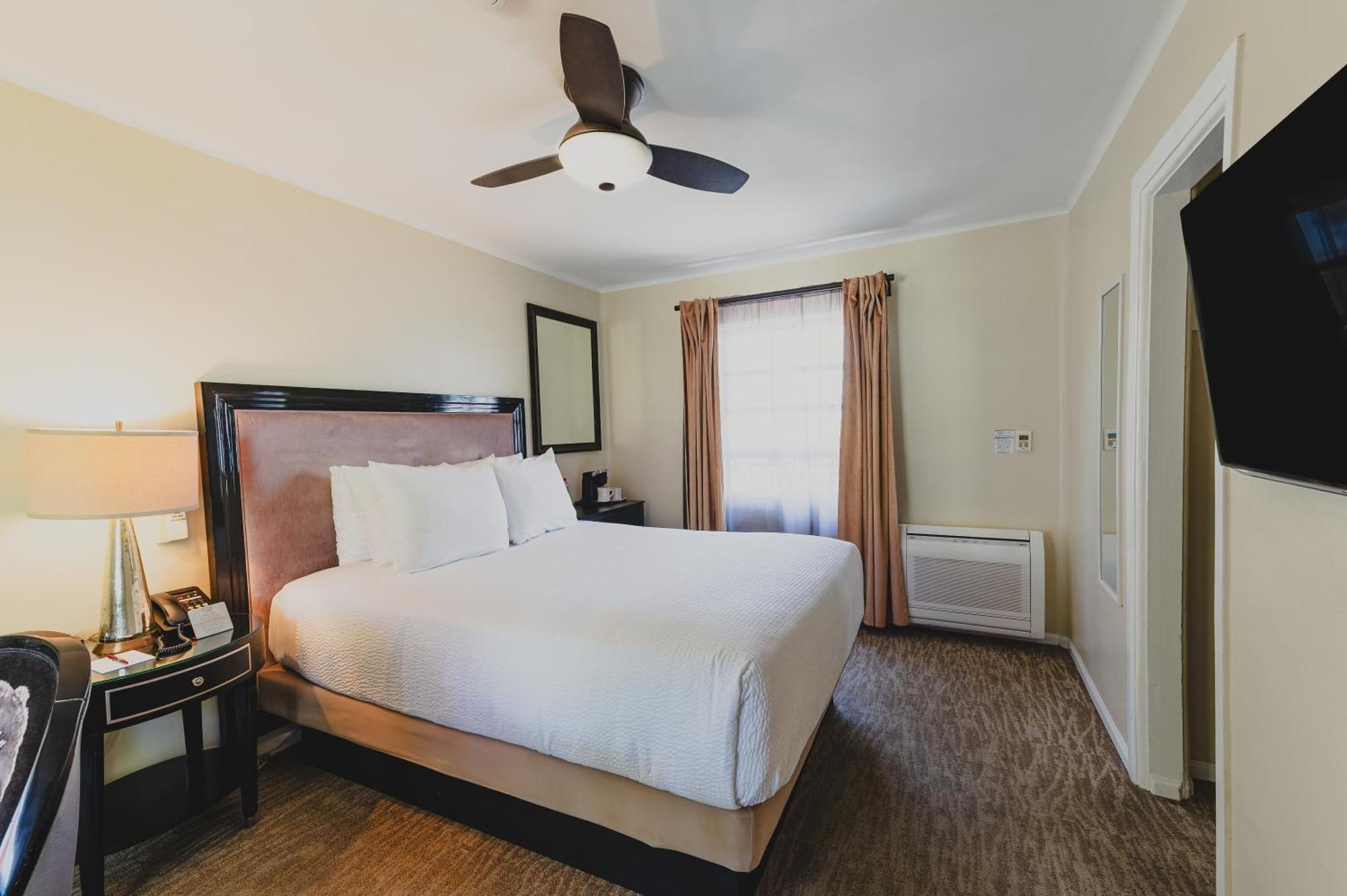 Queen Room